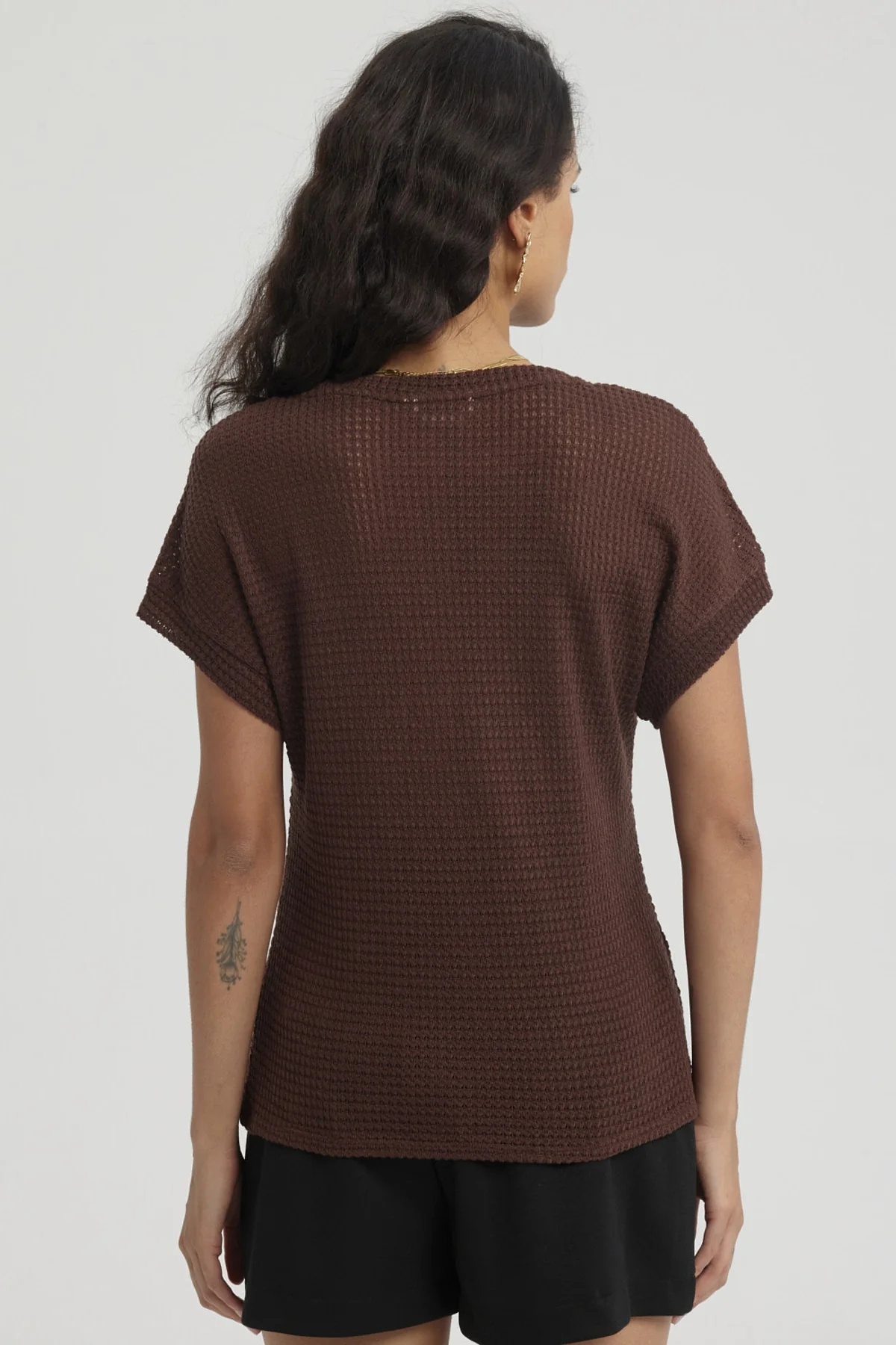 Polera Mujer Textura Café Oscuro - Image 3