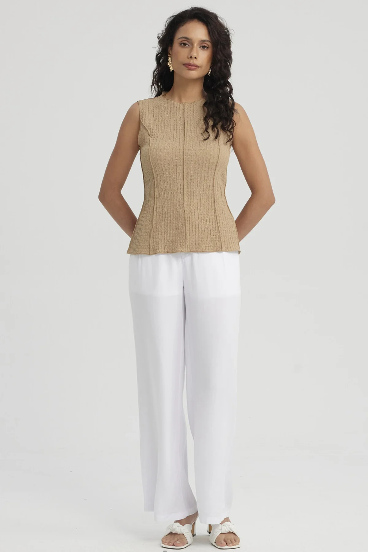 Polera Mujer Texturizada Beige Claro - Image 4