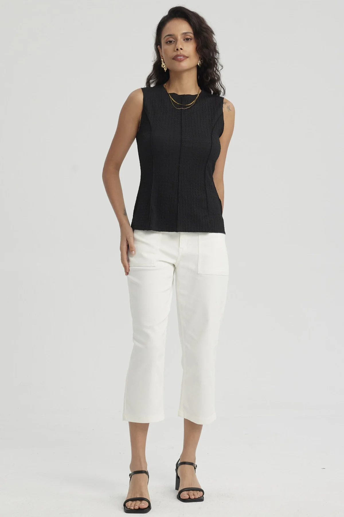 Polera Mujer Texturizada Negro - Image 4