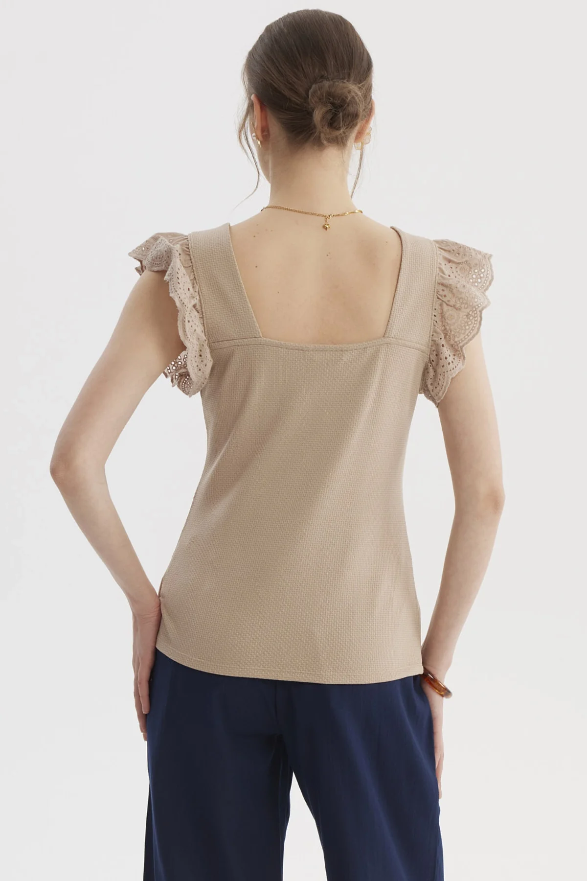 Polera Mujer Vuelo Escote Cuadrado Beige Claro - Image 3