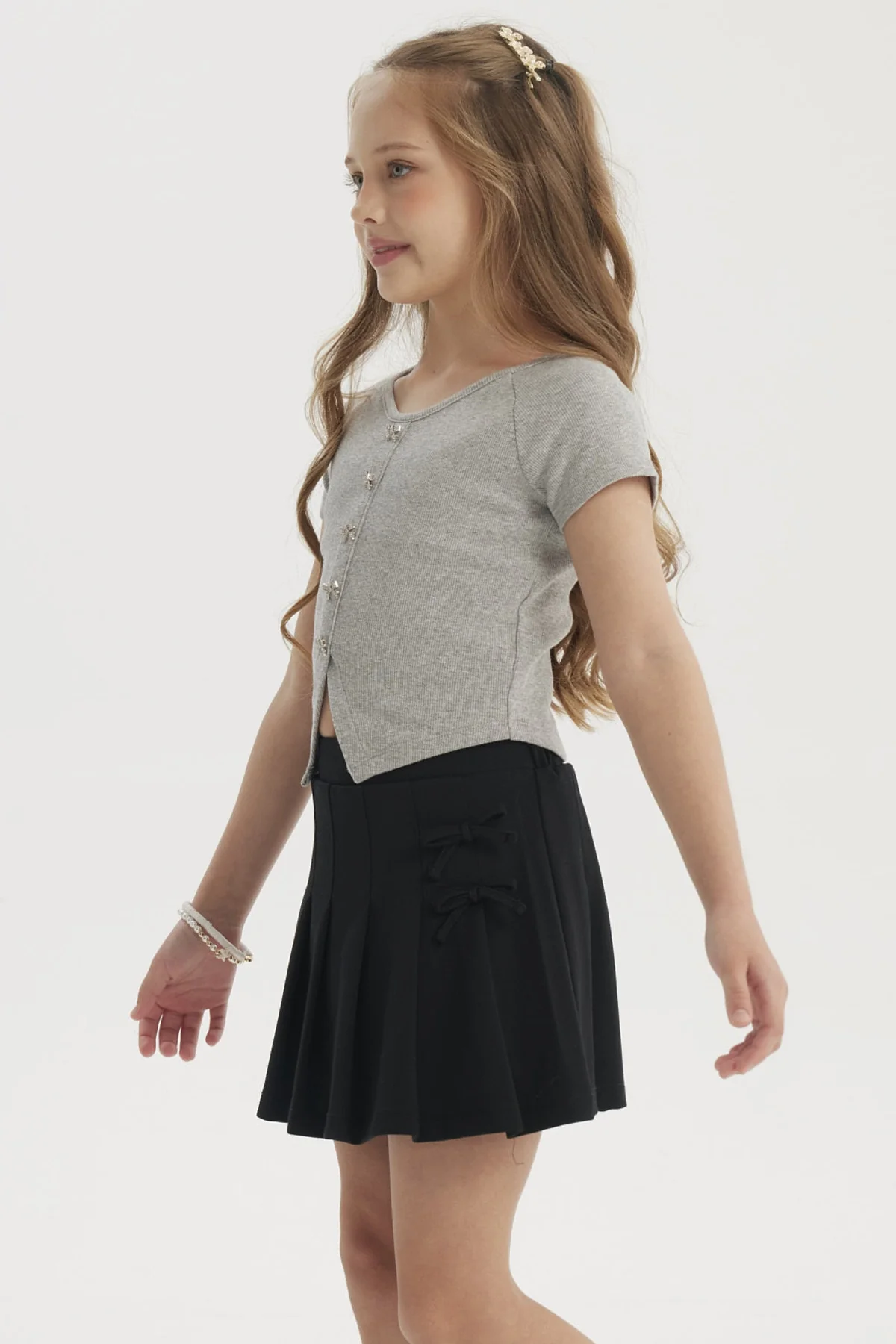 Polera Niña Botones De Lazo Gris Melange - Image 2