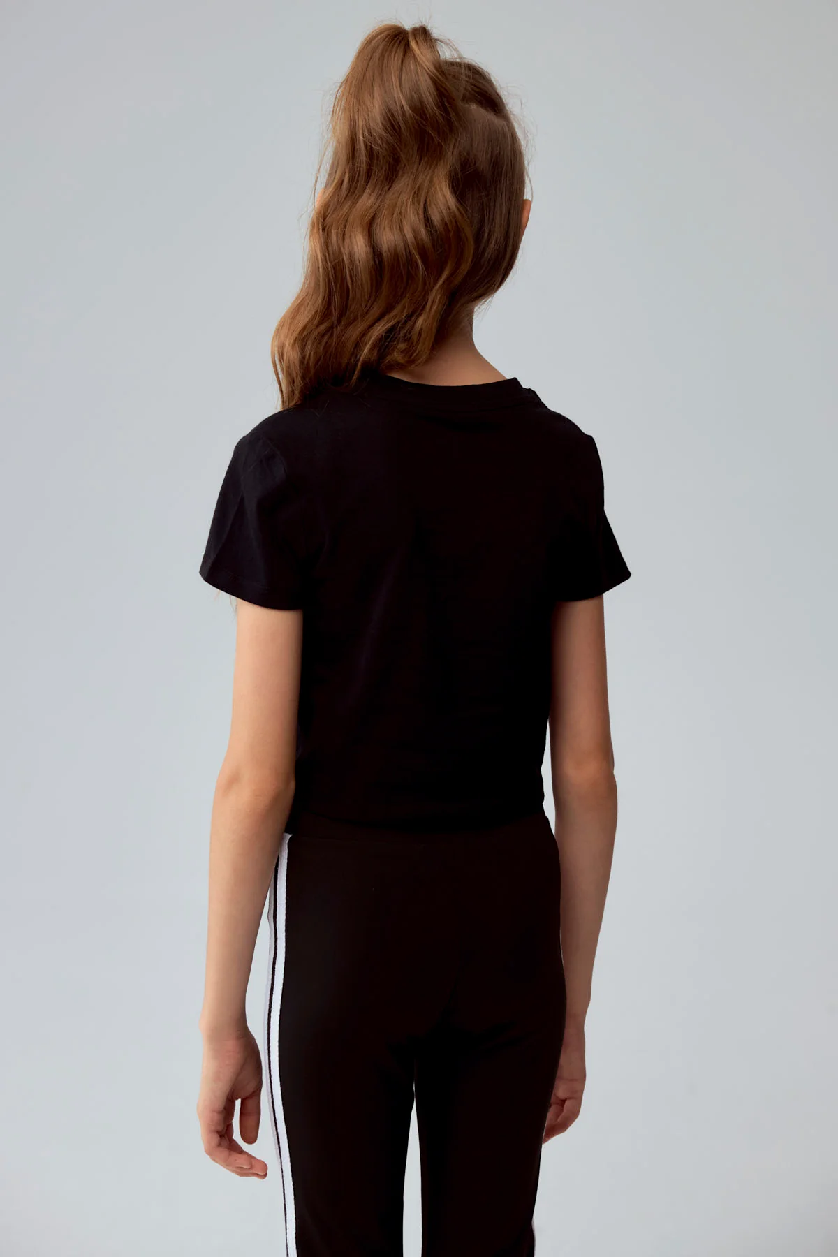 Polera Niña Con Cierre Negro - Image 3