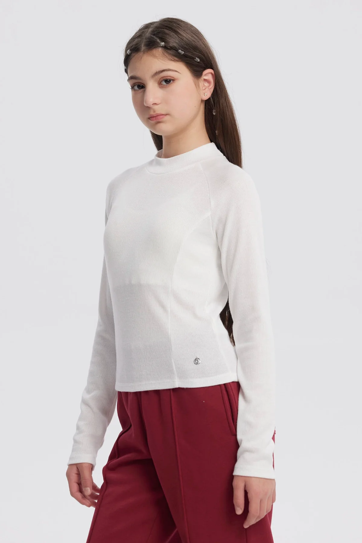 Polera Niña Cuello Alto Parcial Crudo - Image 2