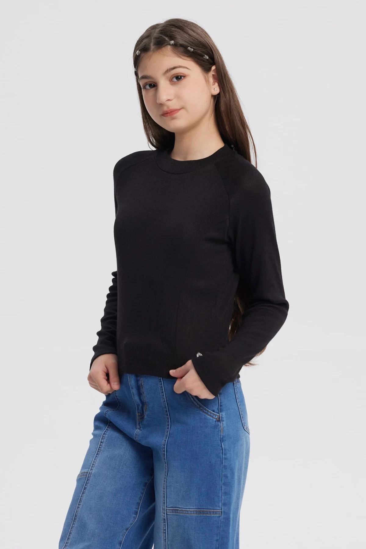 Polera Niña Cuello Alto Parcial Negro - Image 2