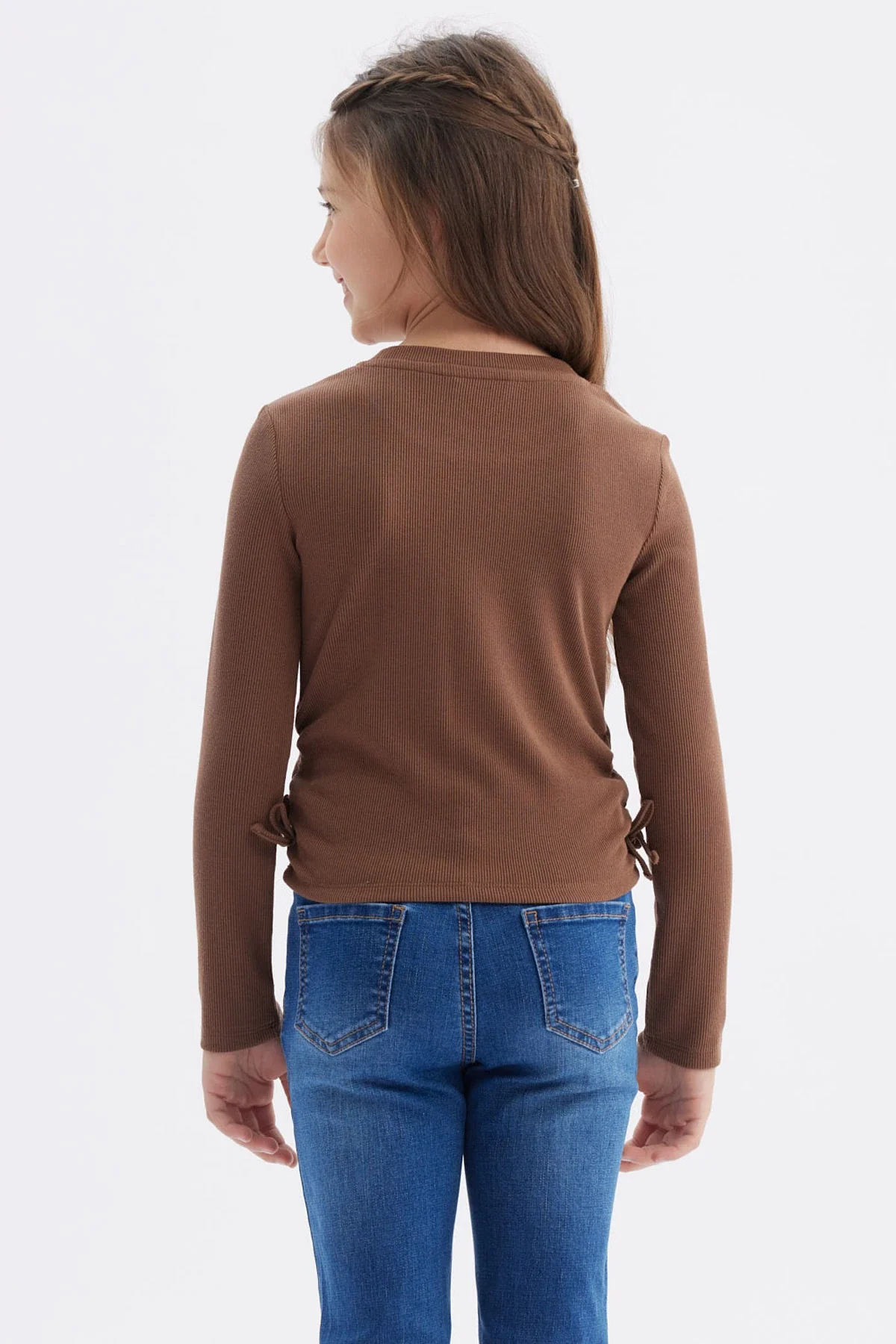 Polera Niña Recogidas Café - Image 3