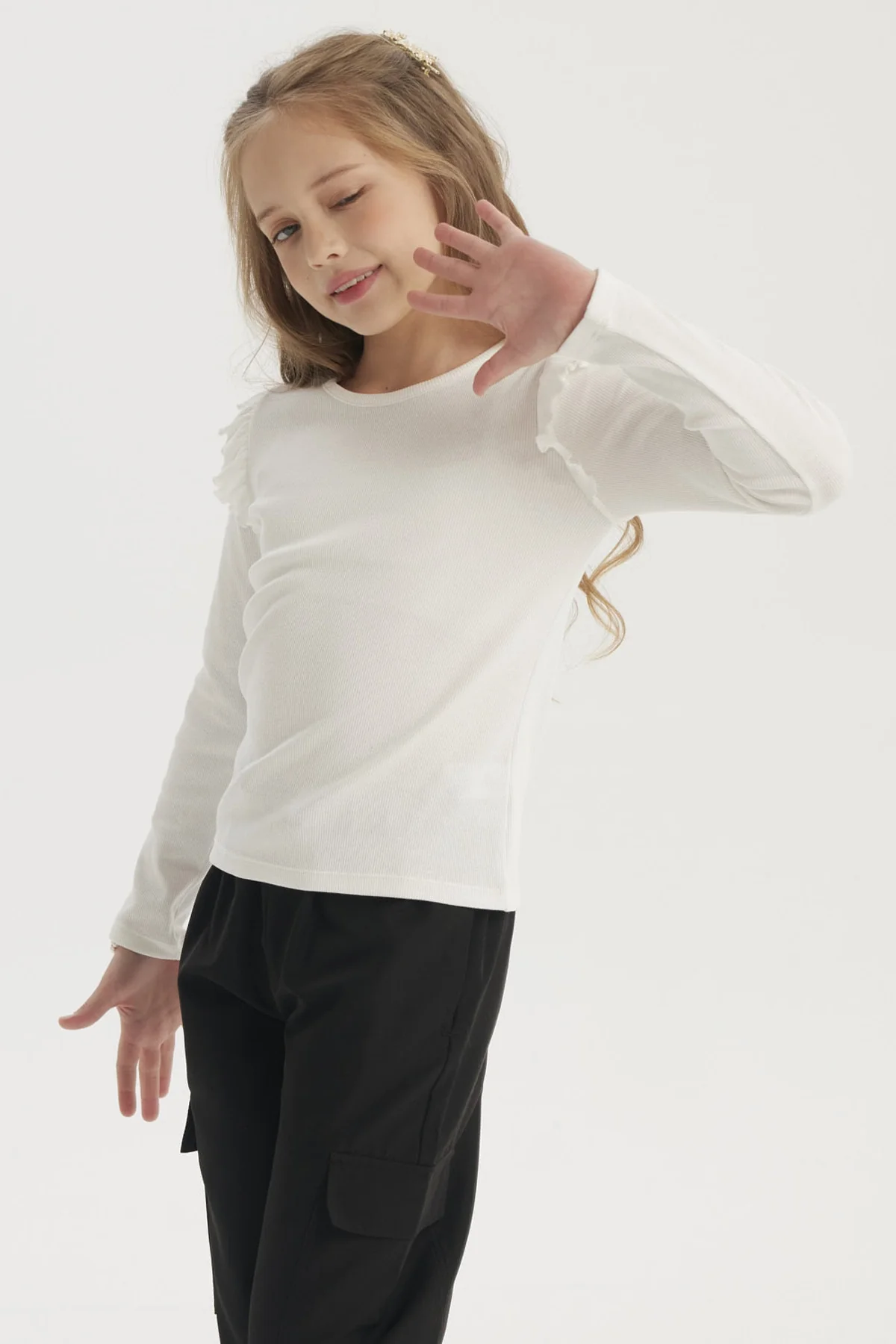 Polera Niña Teen Con Vuelos Crudo - Image 2