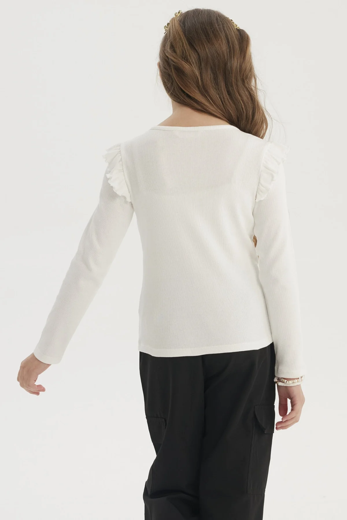 Polera Niña Teen Con Vuelos Crudo - Image 3