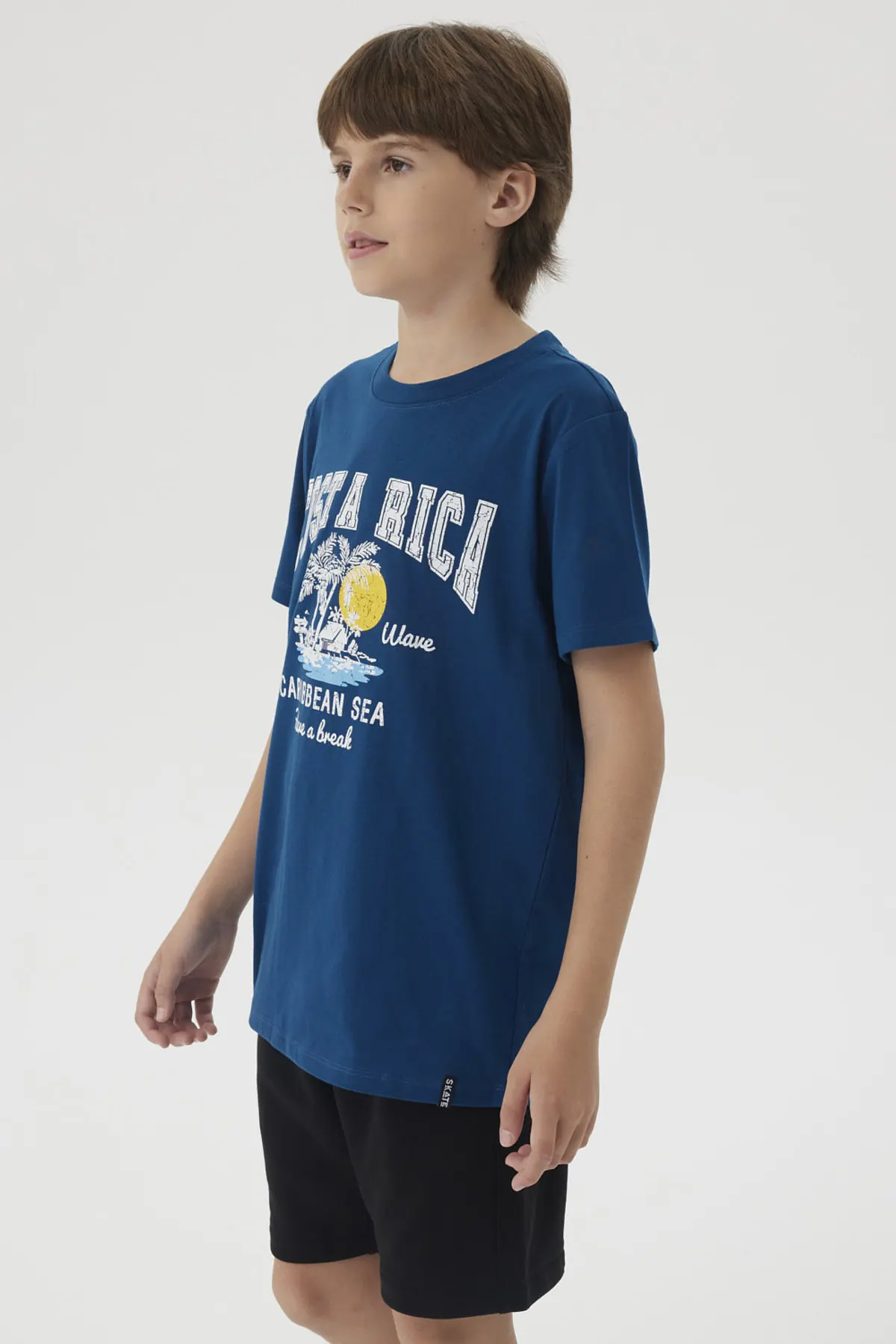 Polera Niño Básica Estampada Azul Petroleo - Image 2
