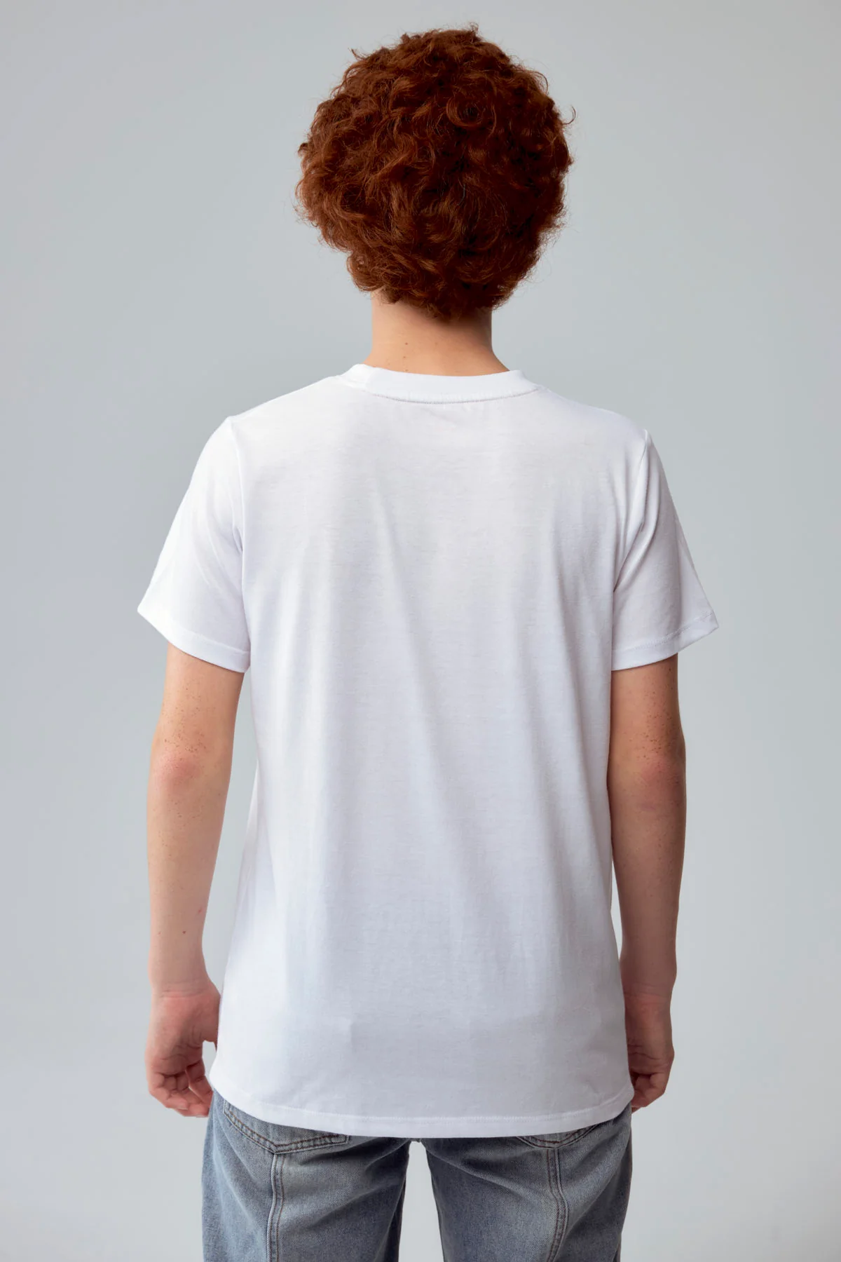 Polera Niño Básica Estampada Blanco - Image 3