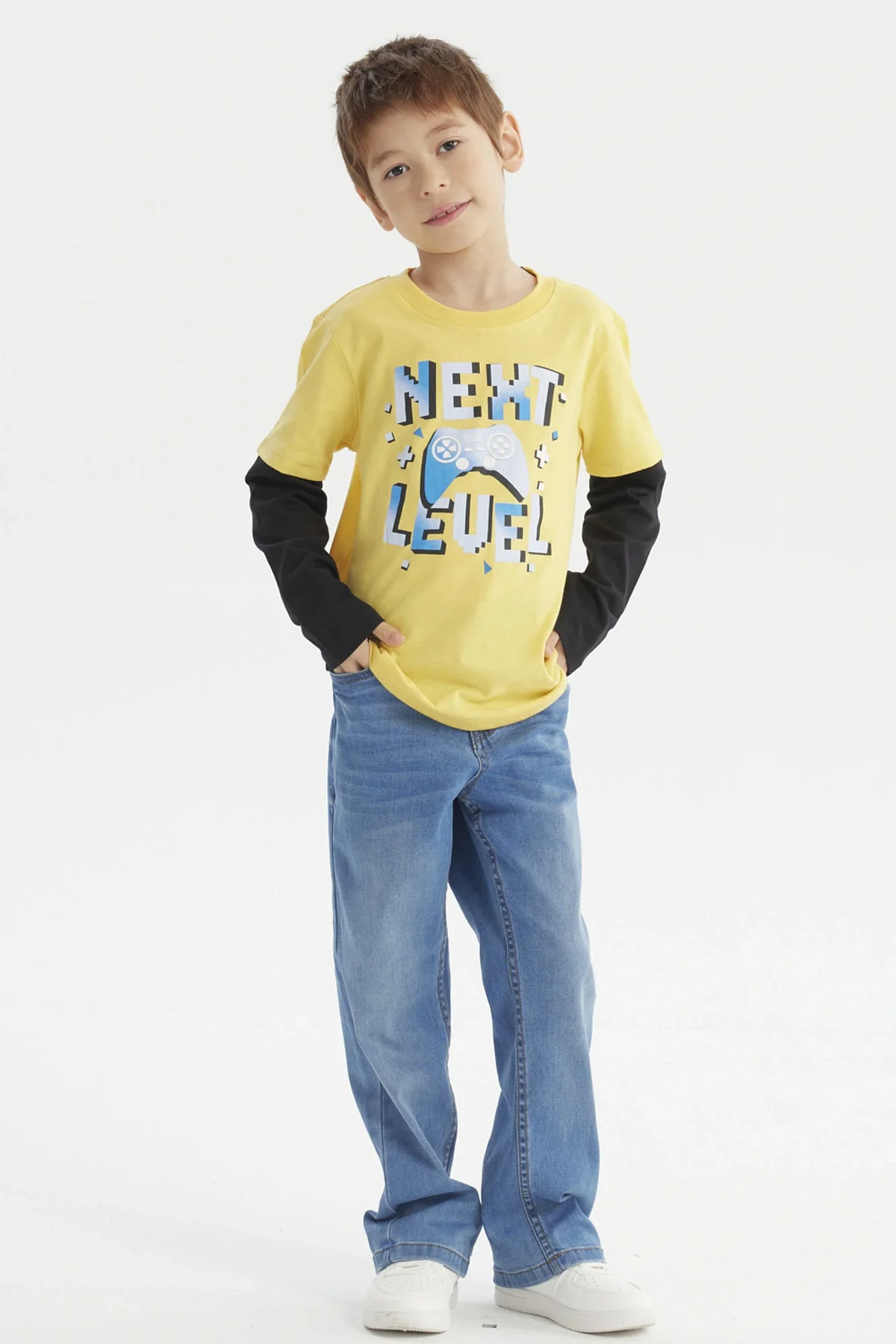 Polera Niño Básica Print Amarillo - Image 4