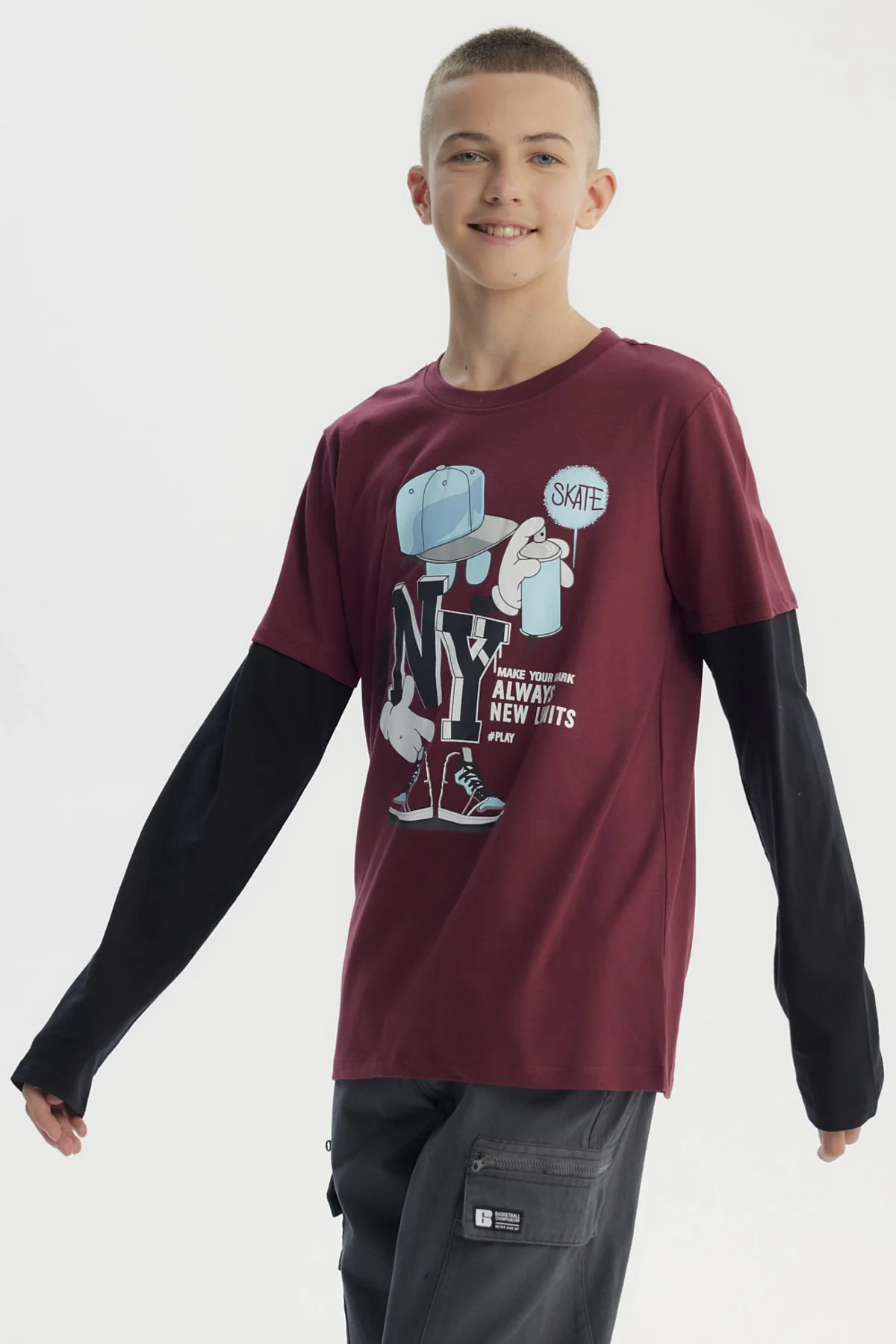 Polera Niño Básica Print Burdeo - Image 2