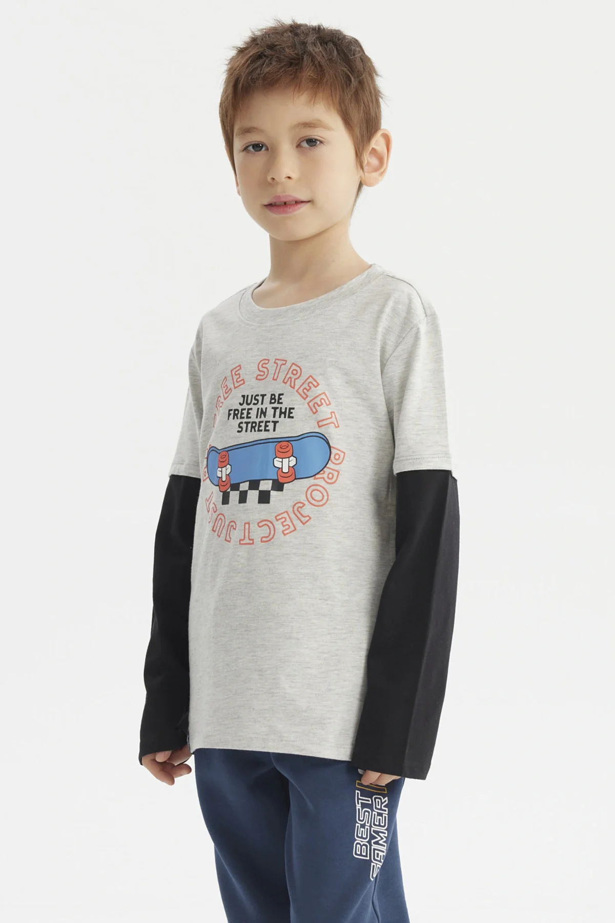 Polera Niño Básica Print Gris Melange Claro - Image 2