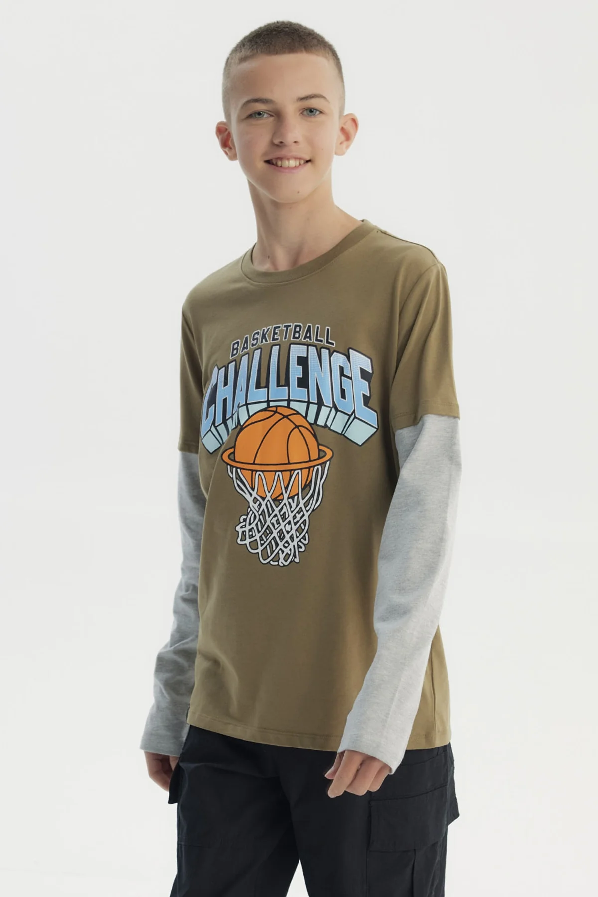 Polera Niño Básica Print Verde Militar - Image 2