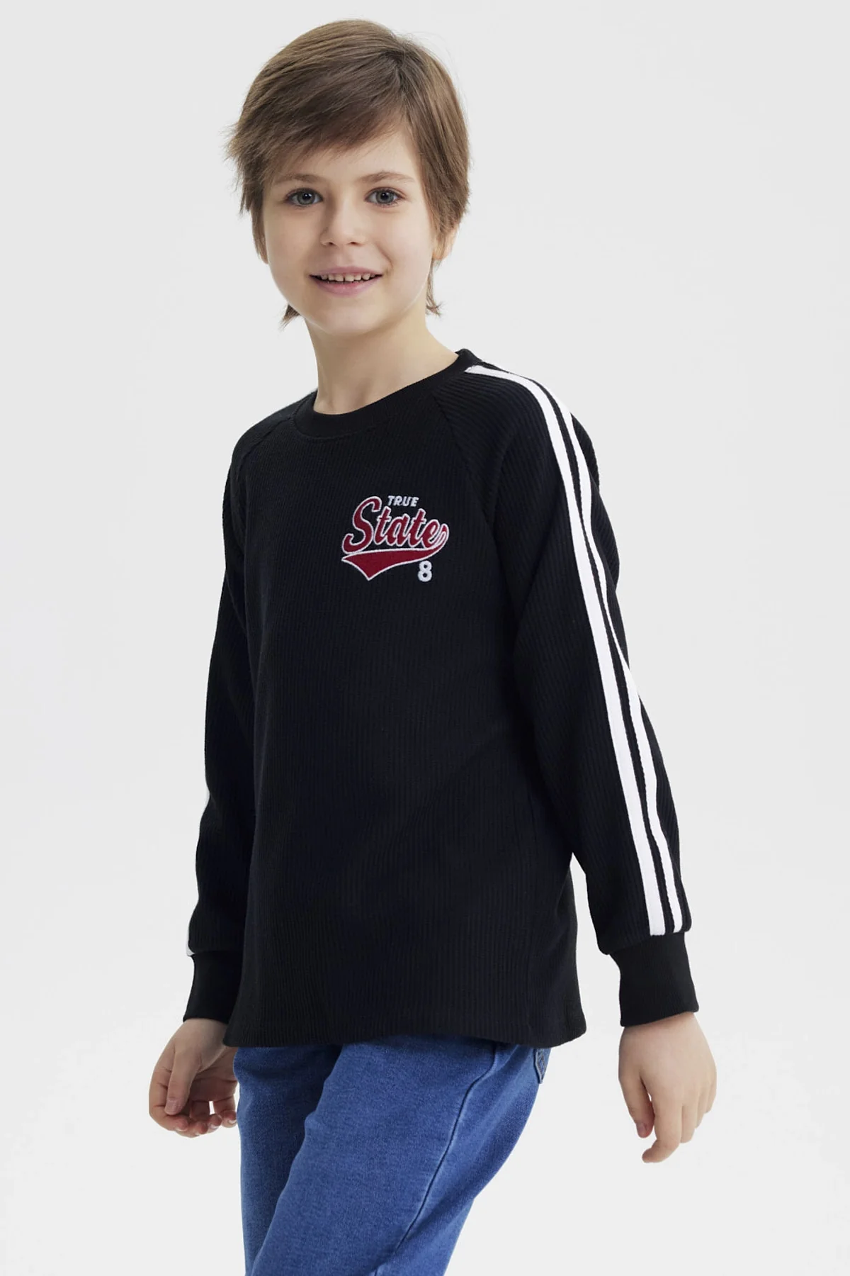 Polera Niño Bicolor Texturizada Negro - Image 2