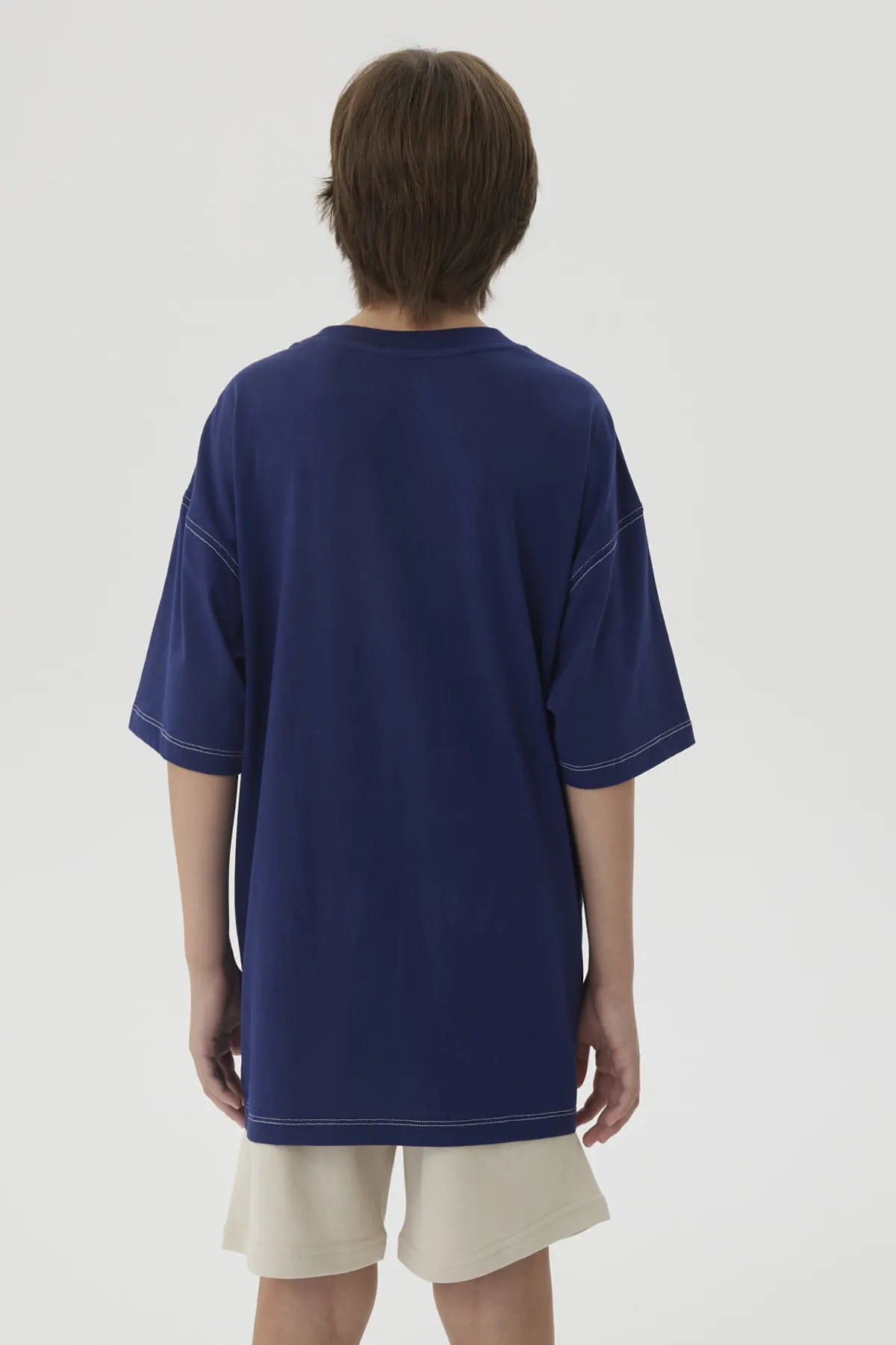 Polera Niño Bolsillo Print Azul Oscuro - Image 3