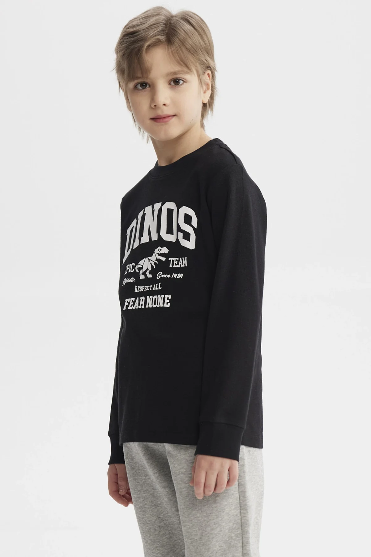 Polera Niño College Con Puños Negro - Image 2