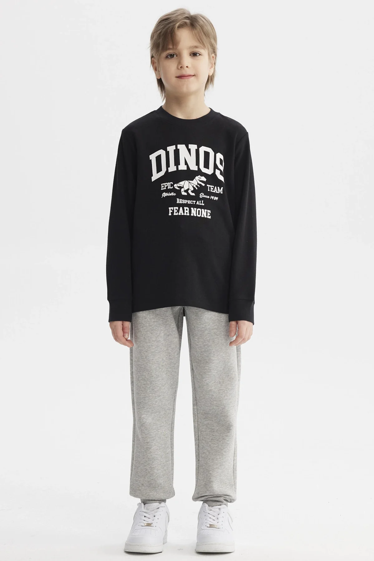 Polera Niño College Con Puños Negro - Image 4