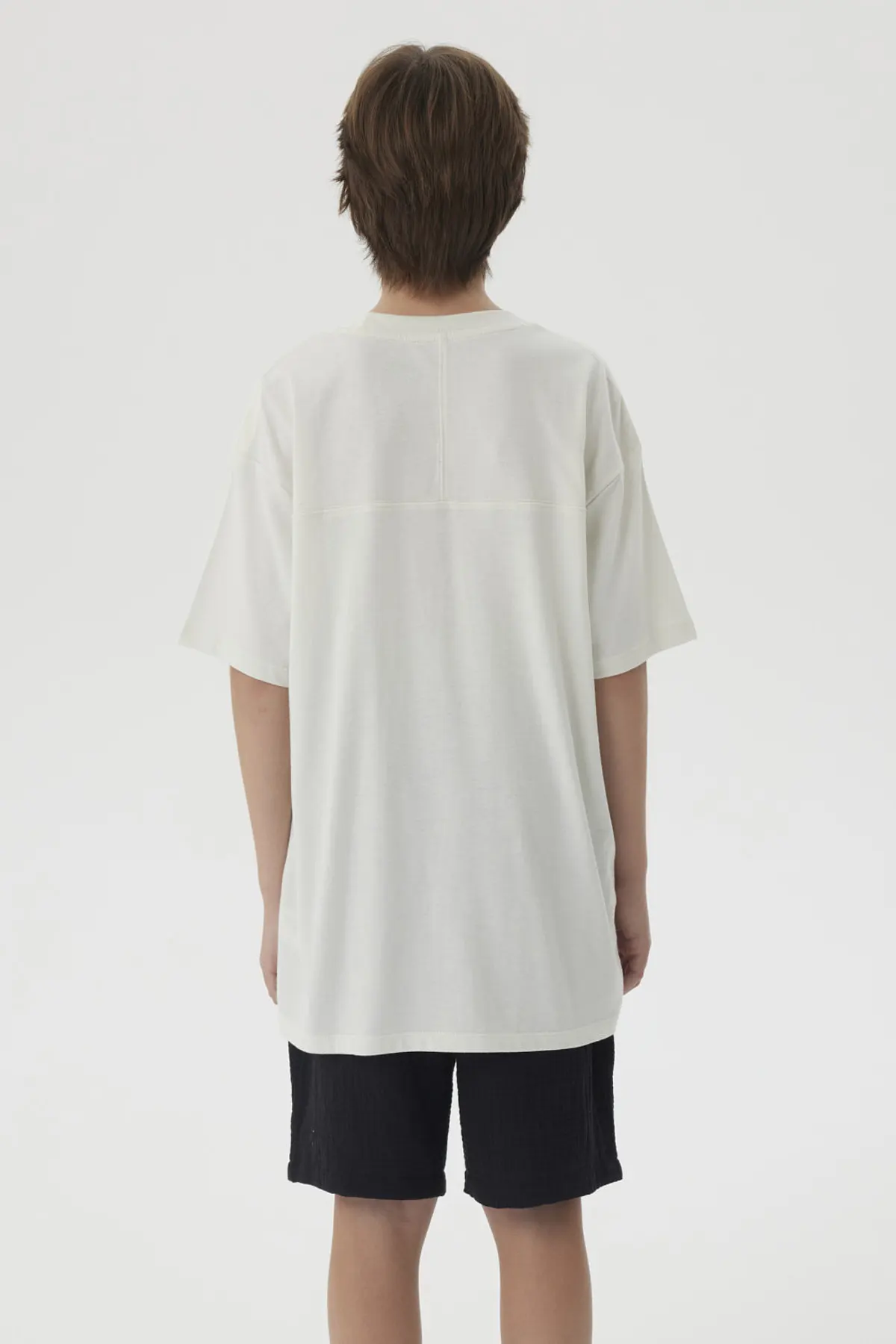 Polera Niño Costura Frontal Crudo - Image 3