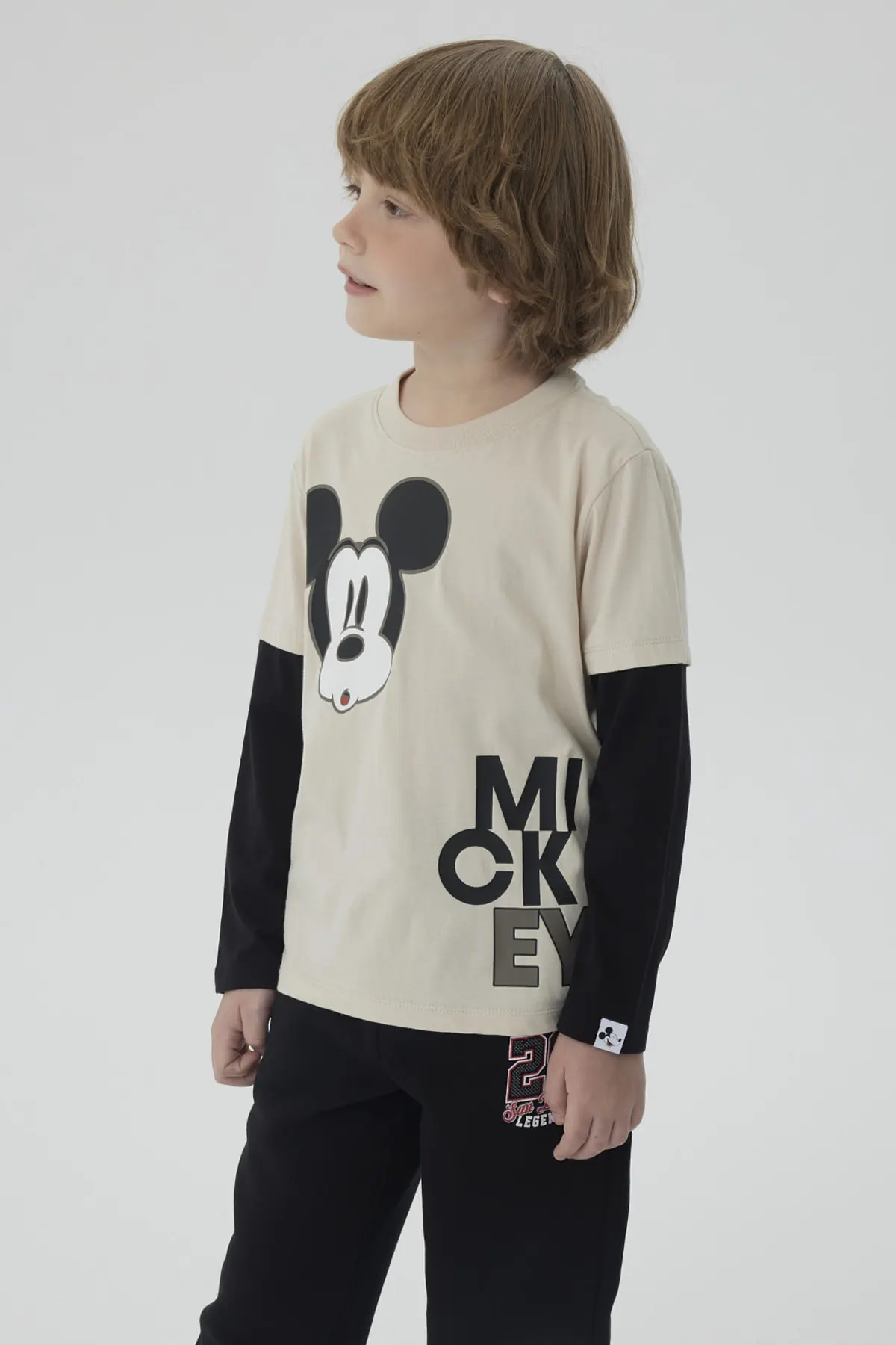 Polera Niño Mickey Y Sus Amigos Caqui - Image 2