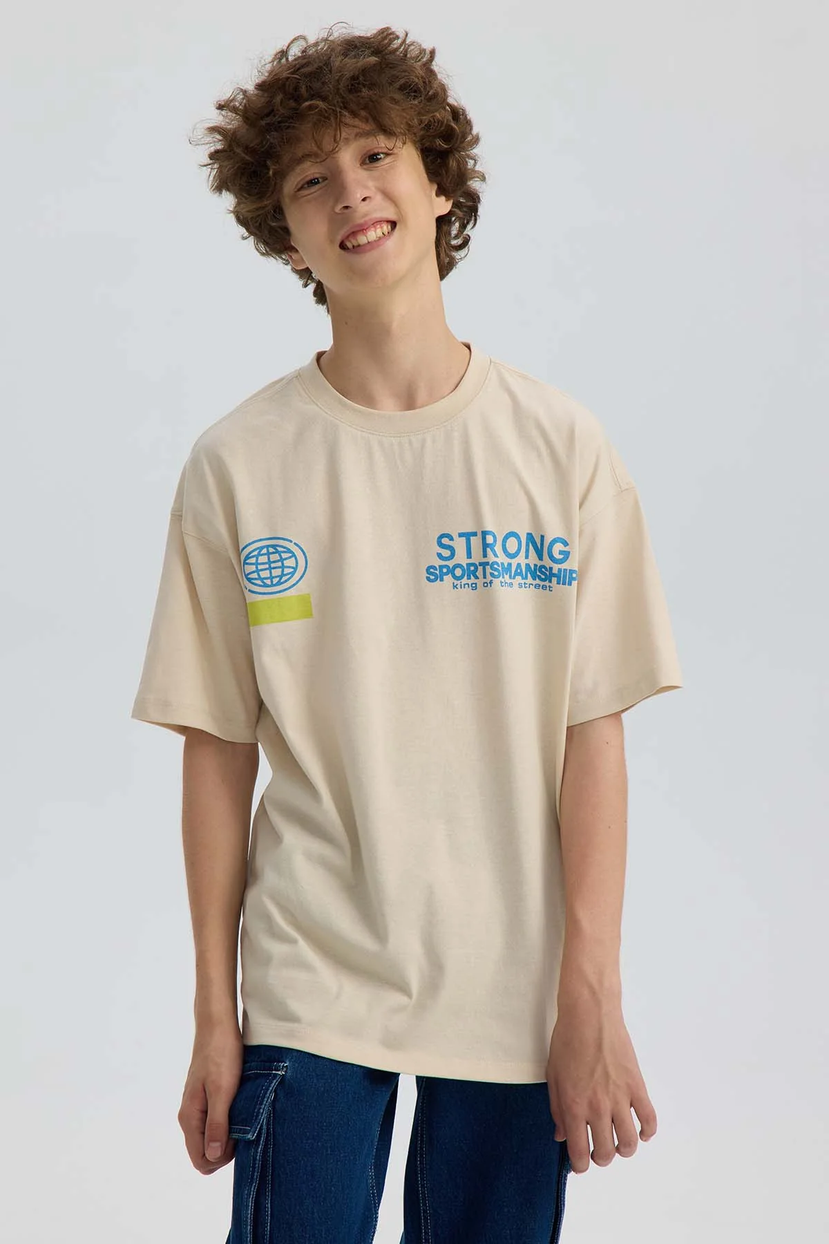 Polera Niño Oversize Print Crudo - Image 3