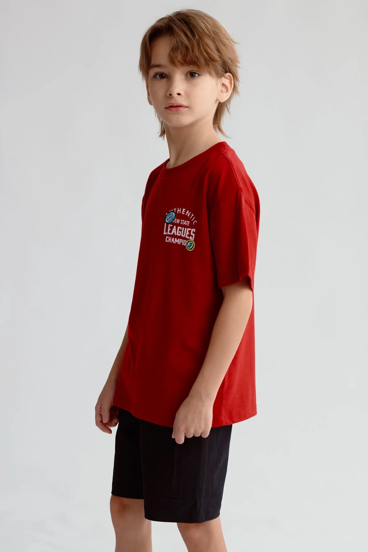 Polera Niño Print Posicional Burdeo - Image 3