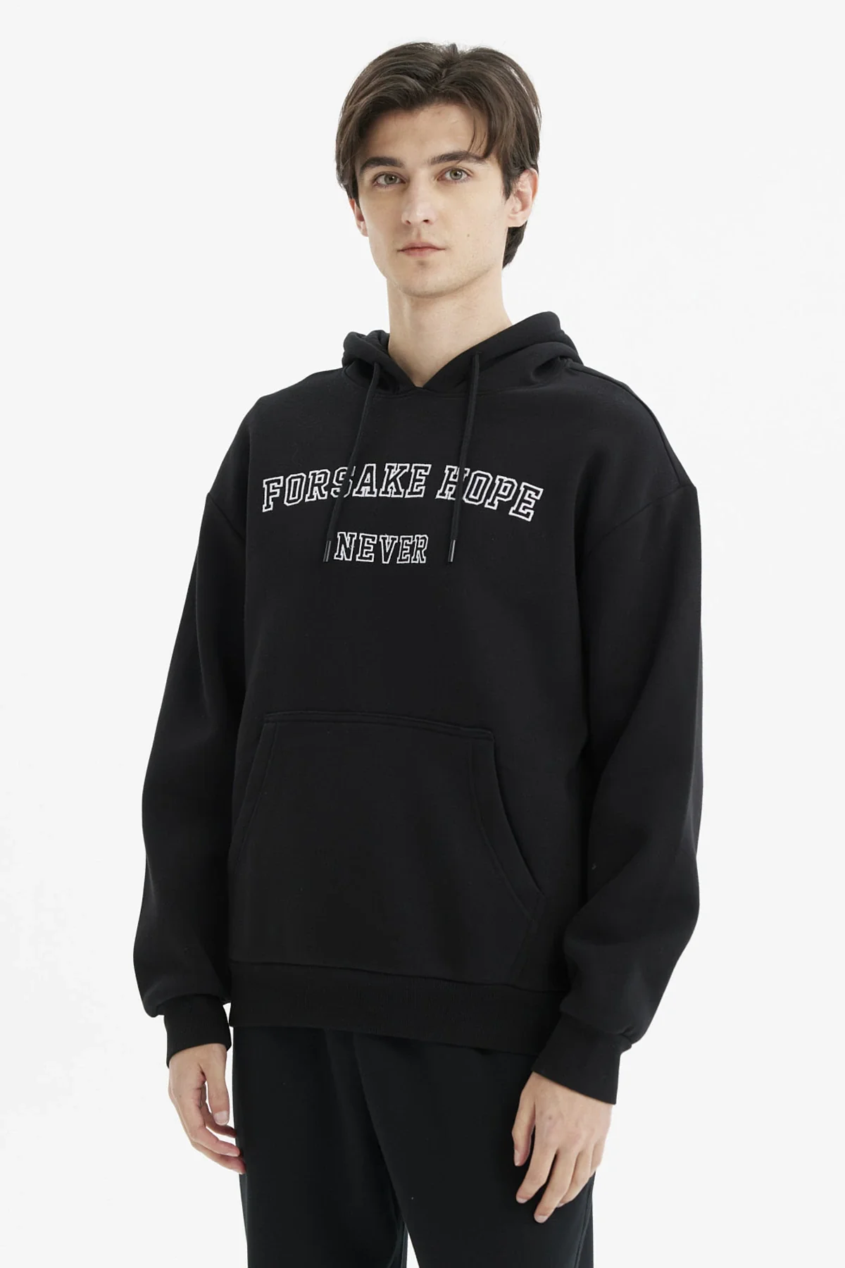 Polerón Hombre Hoodie Print Frontal Negro - Image 2