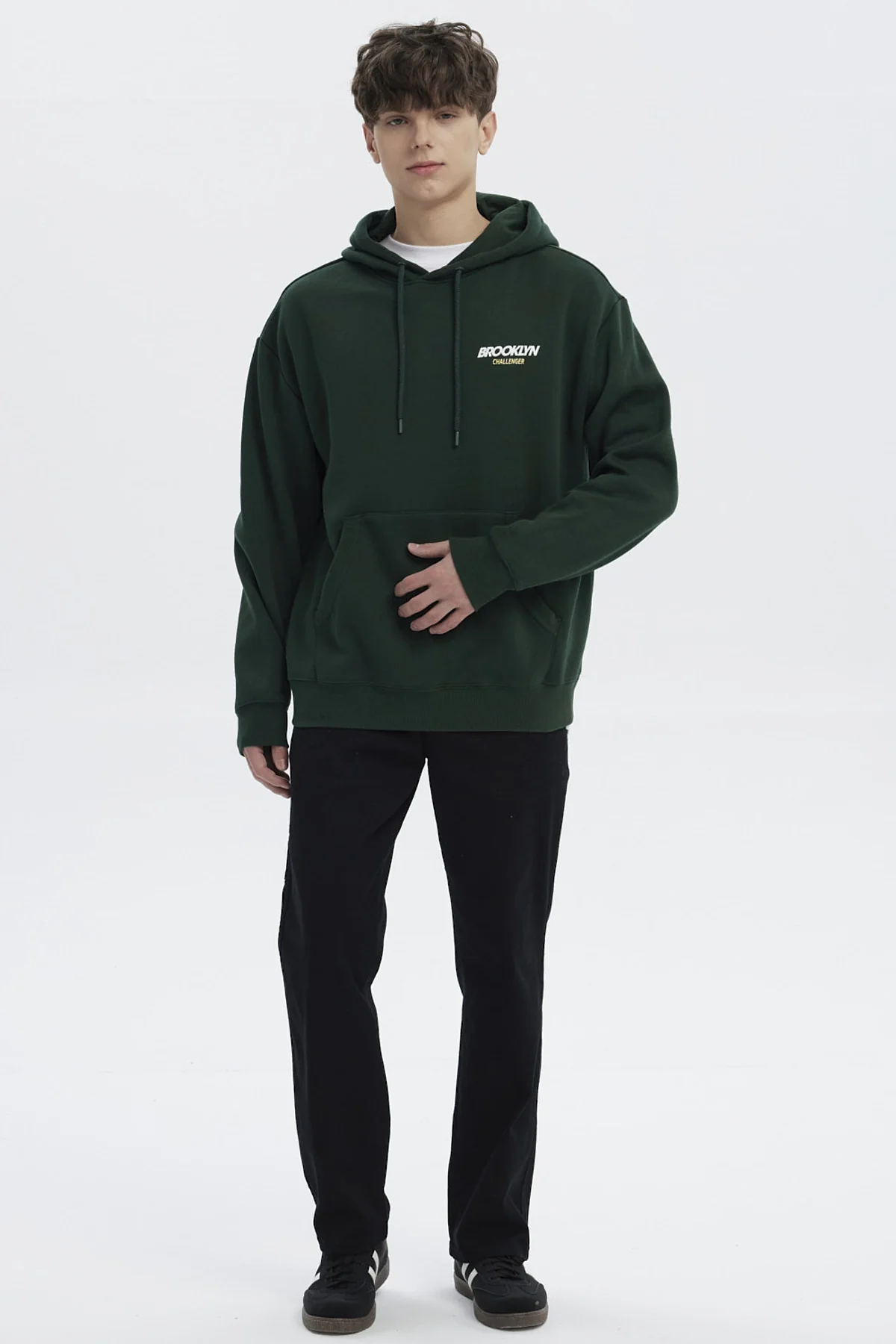 Polerón Hombre Slim Con Gorro Verde - Image 4