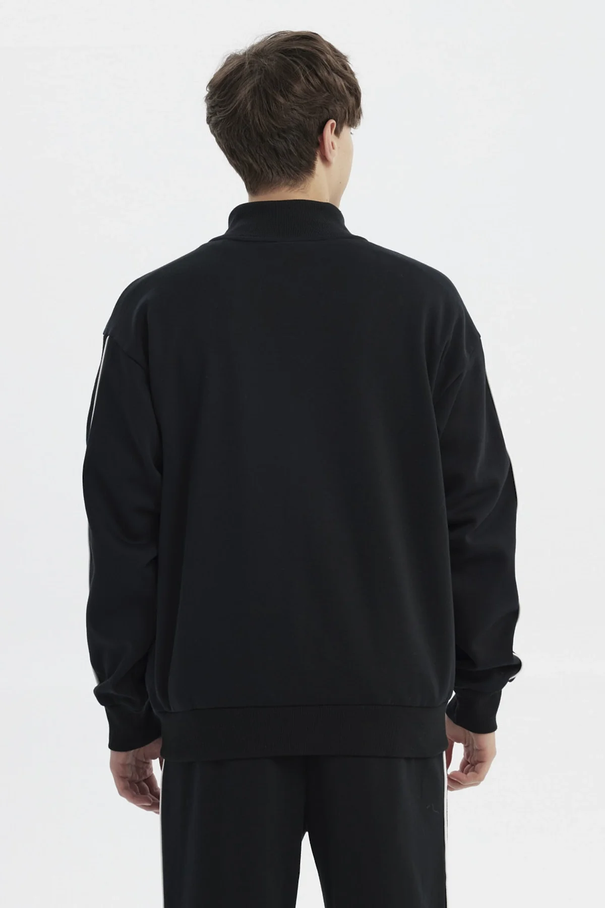 Polerón Hombre Slim Negro - Image 3