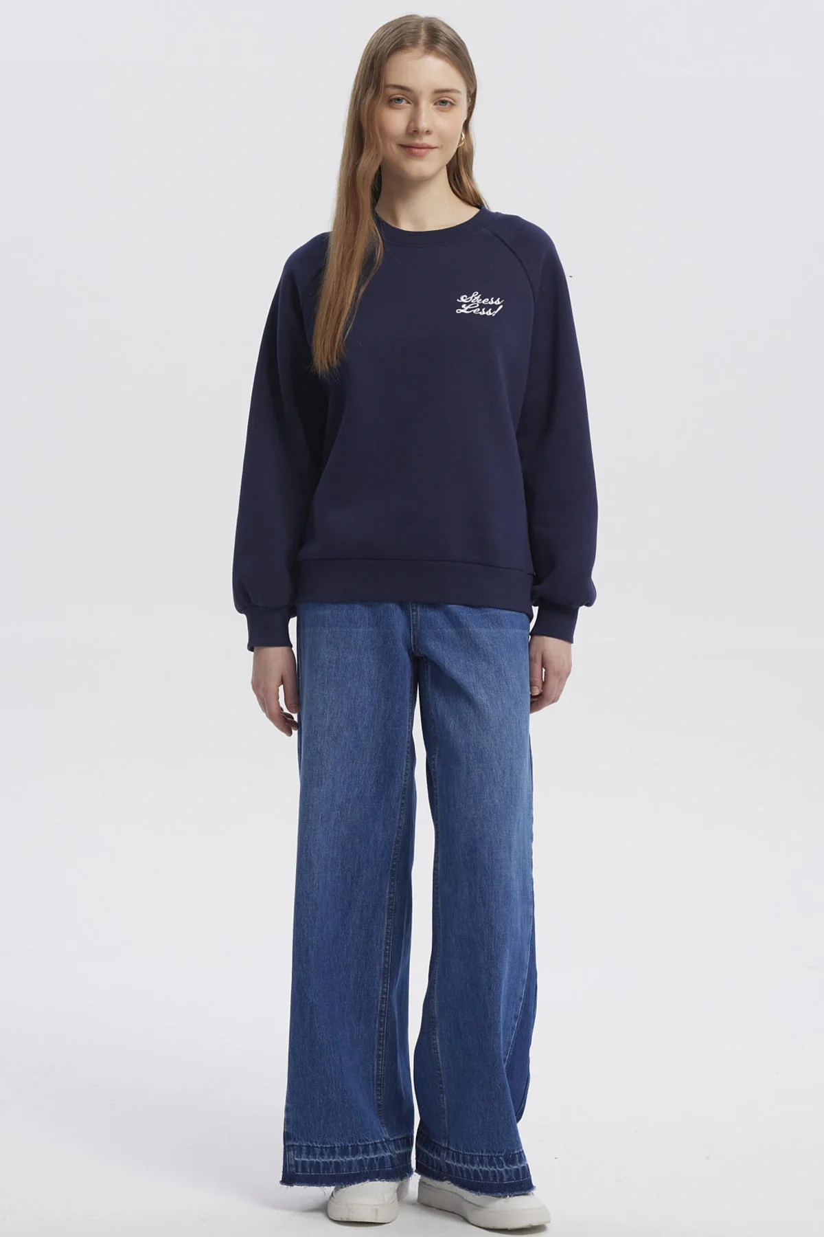 Polerón Mujer Oversize Print Azul Oscuro - Image 4