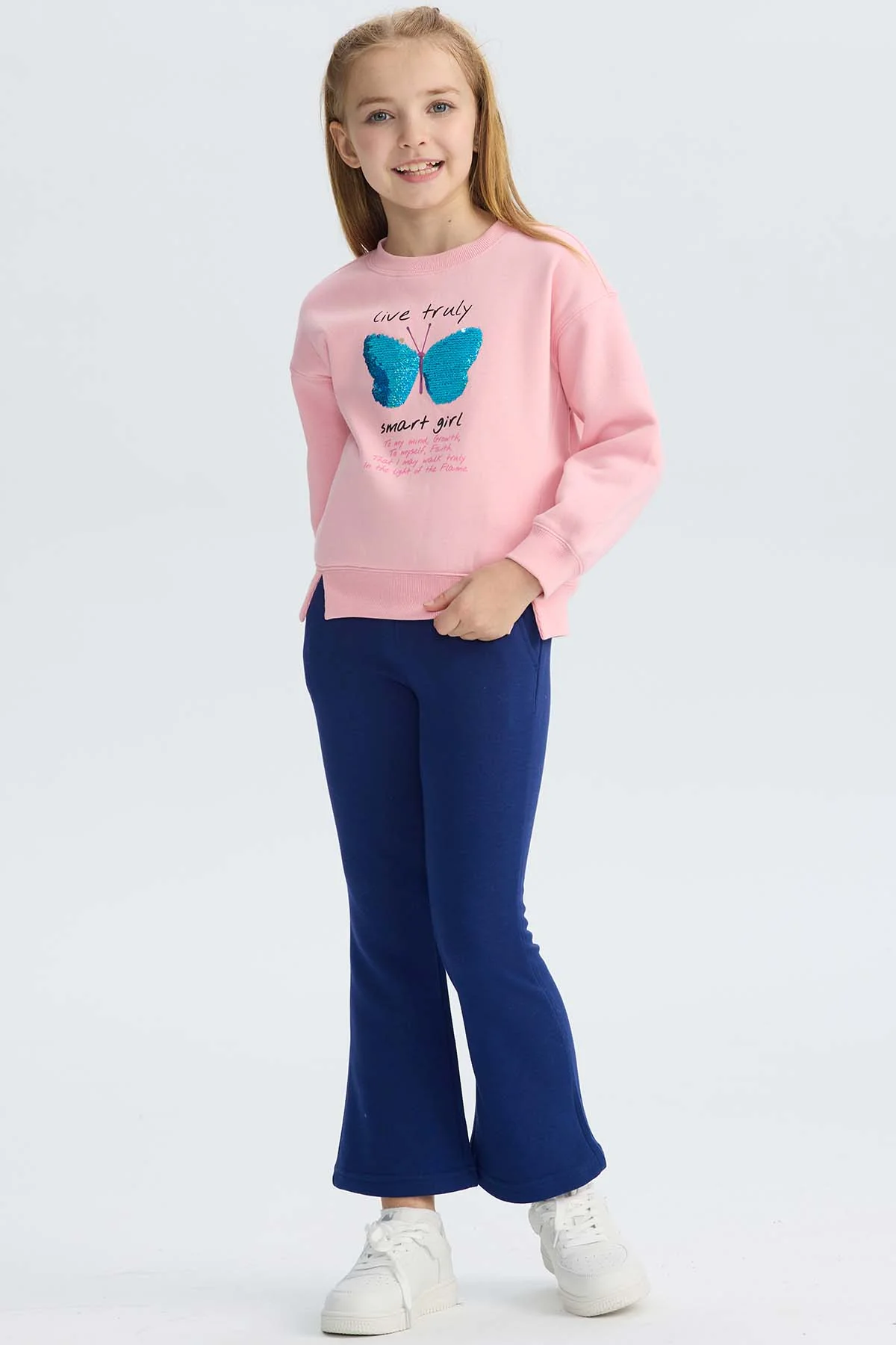 Polerón Niña Cerrado Con Print Rosado - Image 4