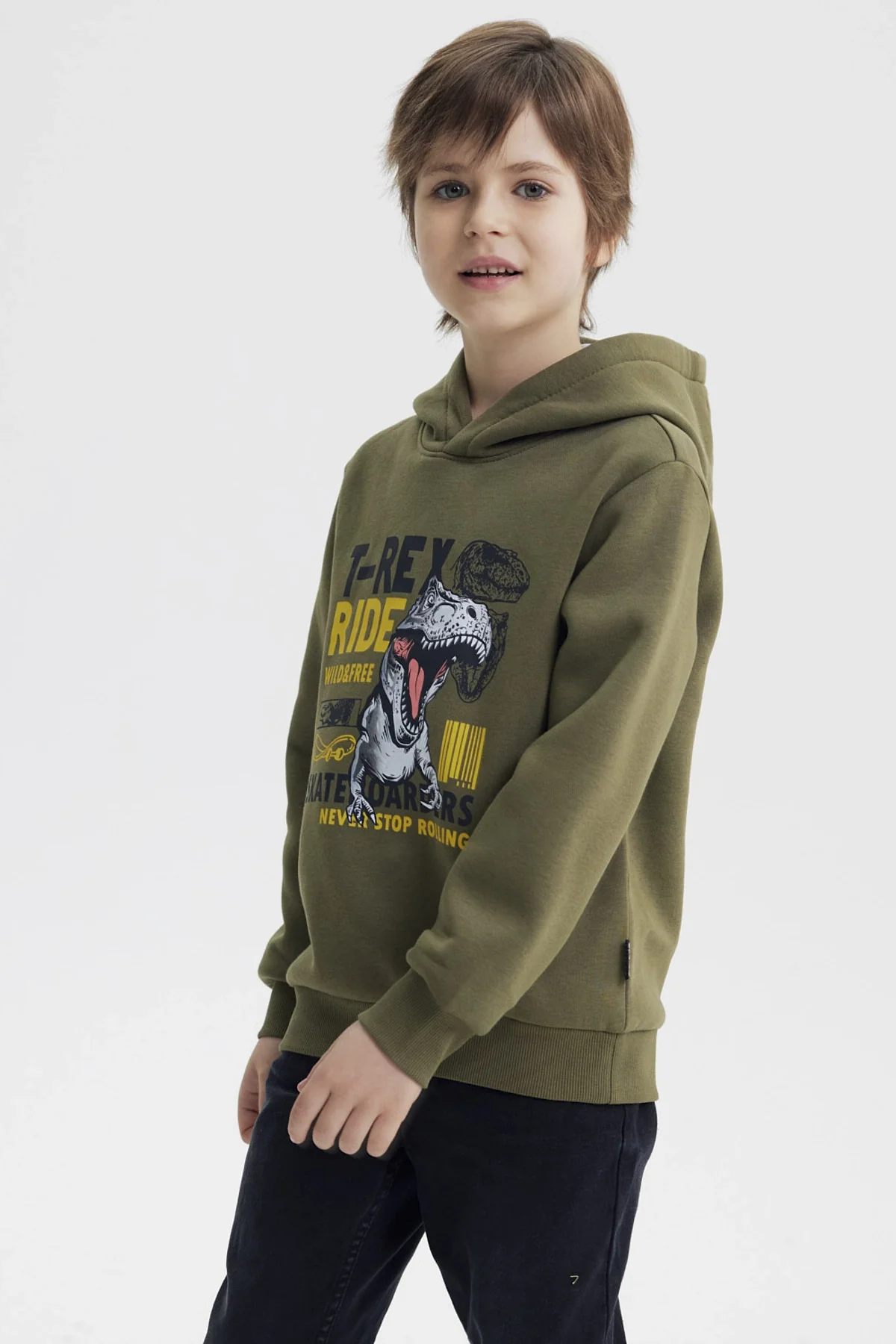 Polerón Niño Slim Verde Militar - Image 2
