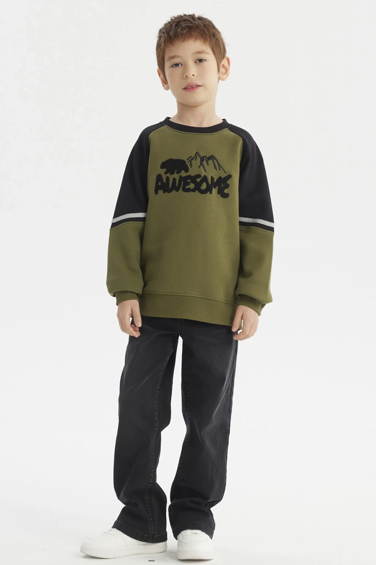 Polerón Niño Slim Verde Militar - Image 4