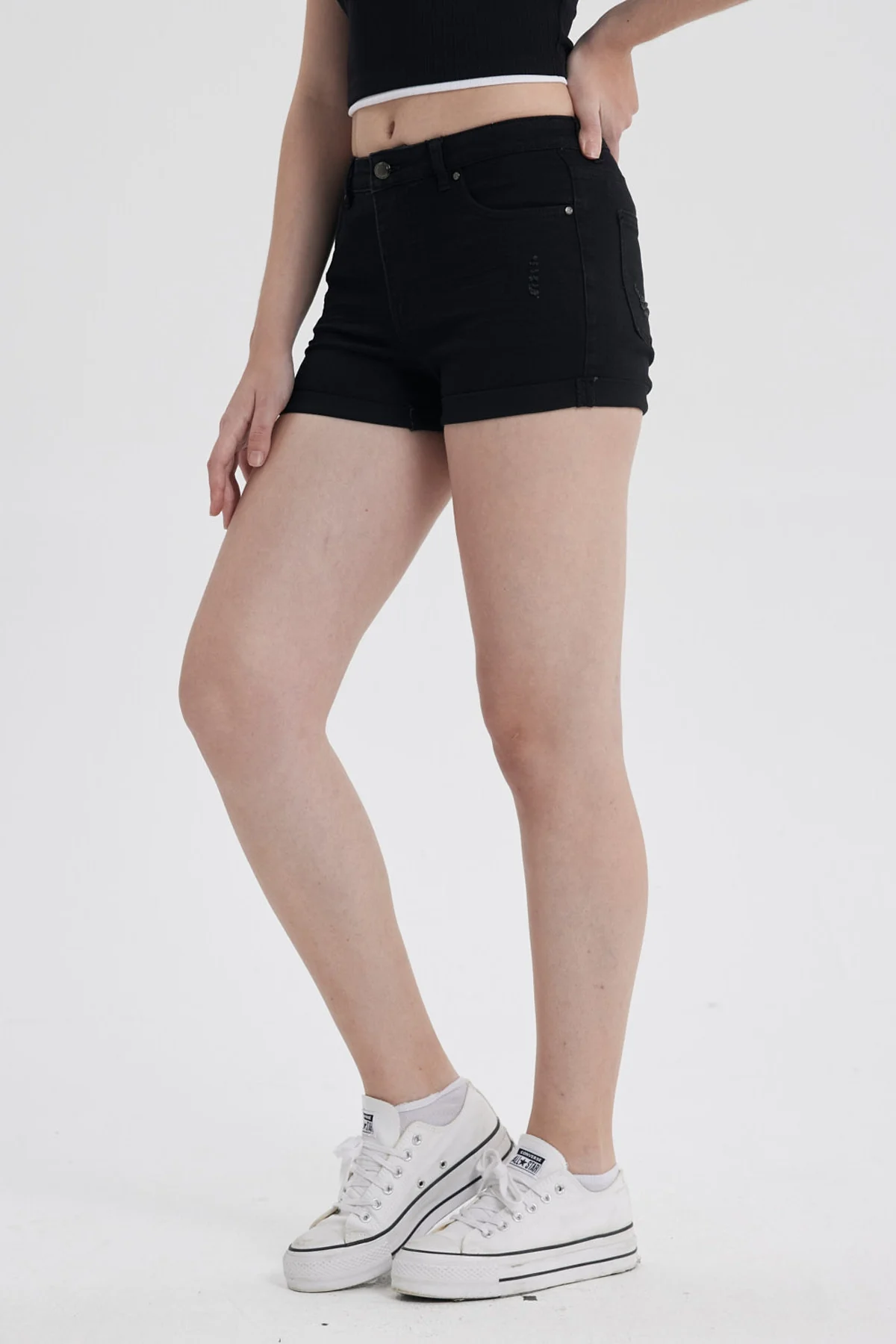 Short Mujer Roll Up Tiro Alto Negro - Image 2
