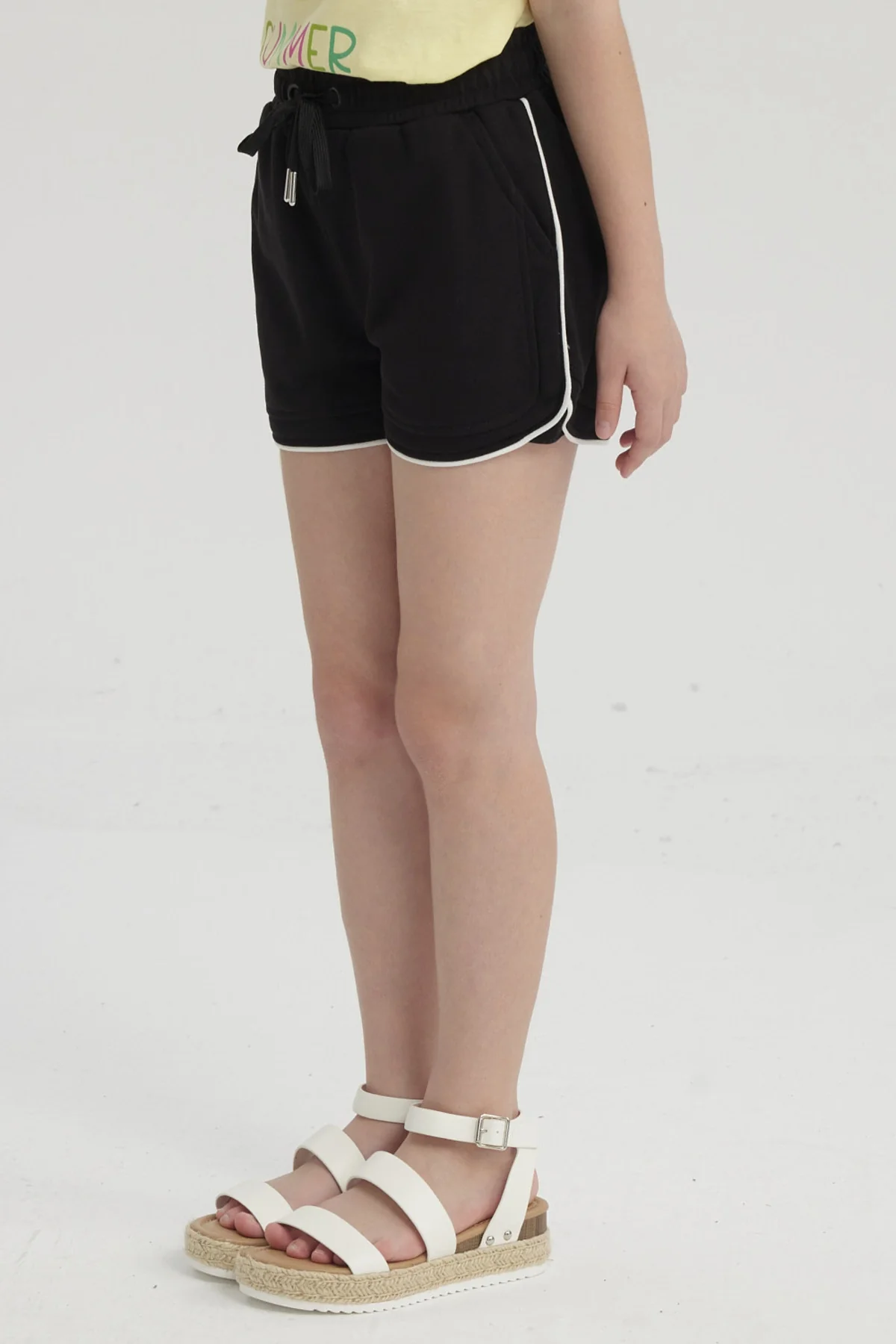 Short Niña Con Cordón Negro - Image 2
