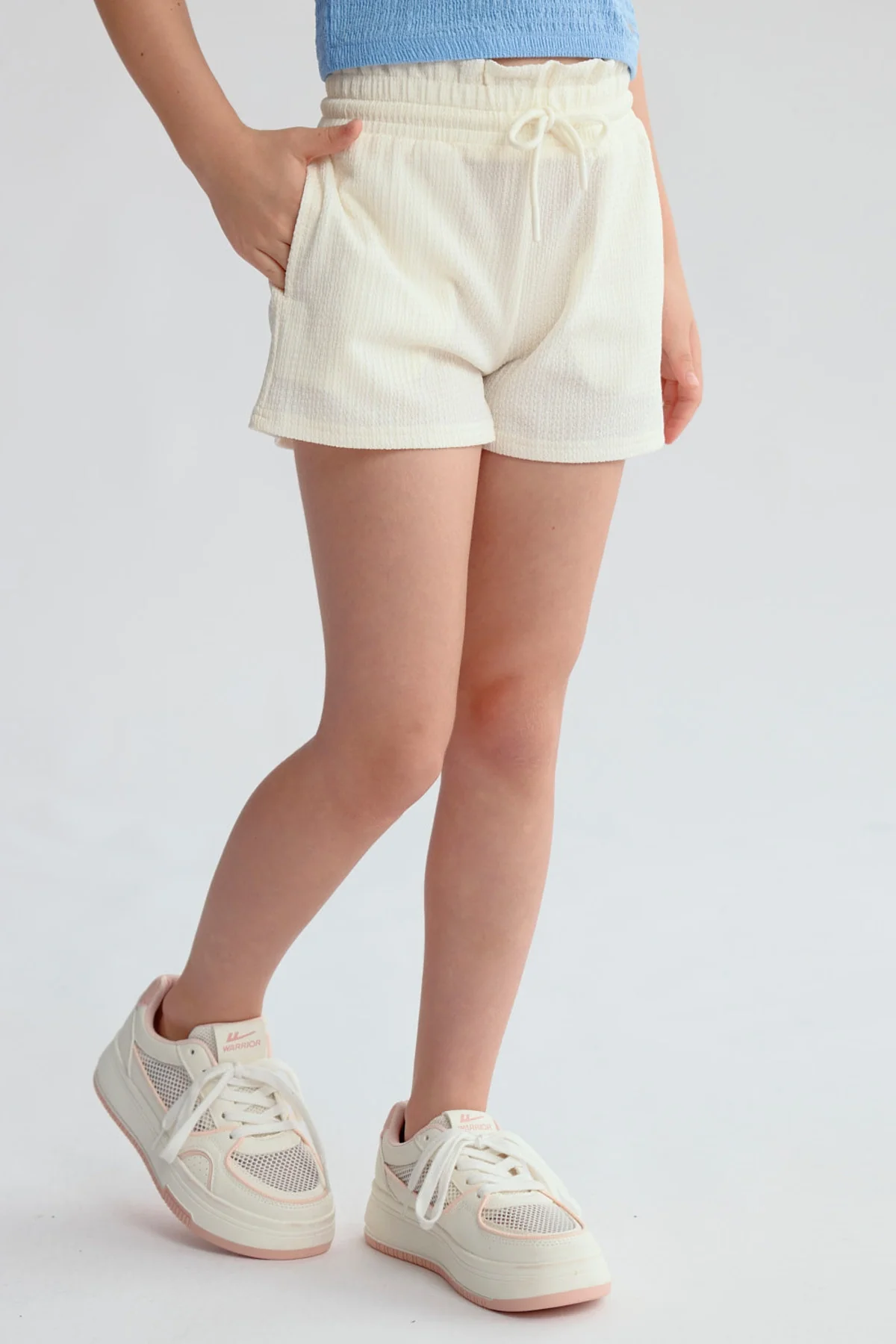 Short Niña Textura Elasticado Cintura Blanco - Image 2