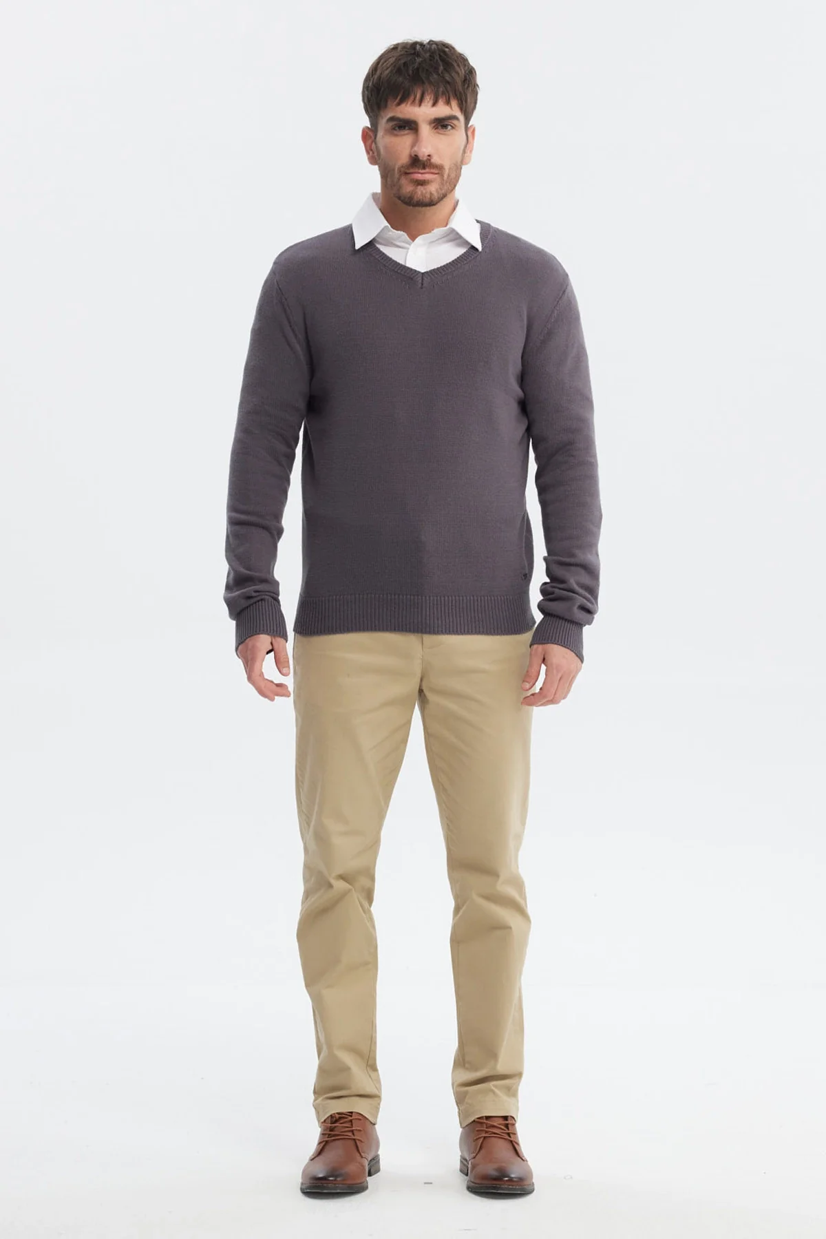 Sweater Hombre Básico Gris Melange - Image 4