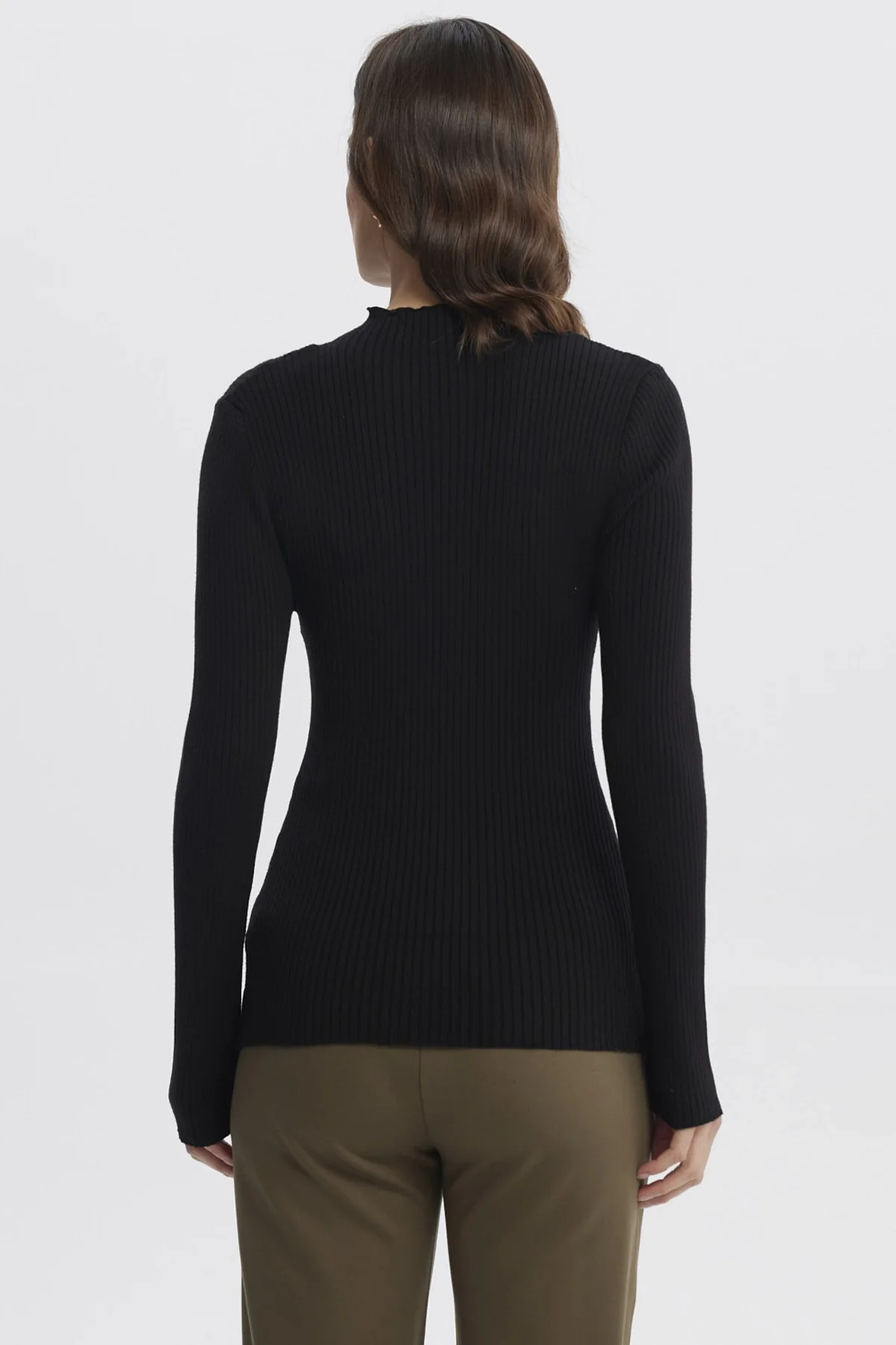 Sweater Mujer Ajustado Negro - Image 3