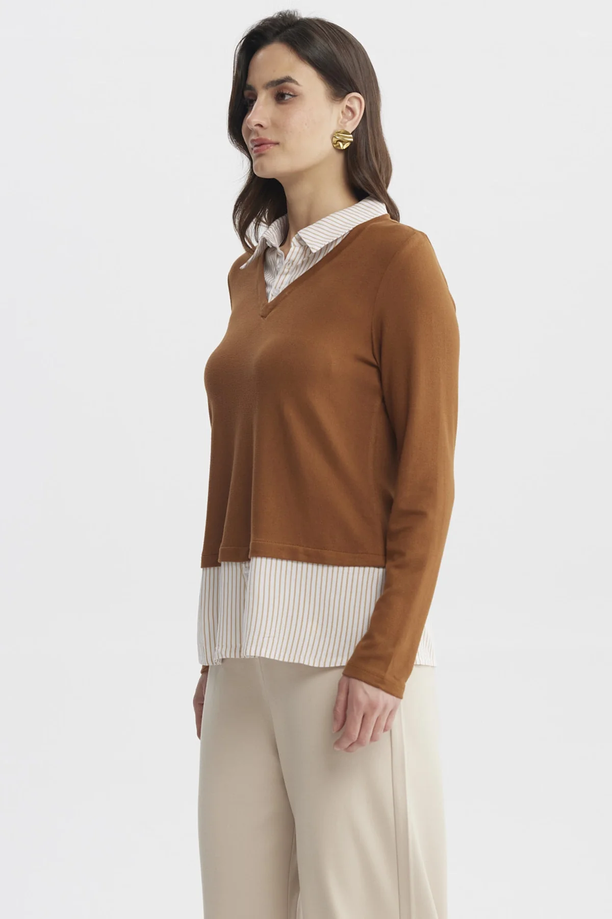 Sweater Mujer Blusa Falsa Y Faldon Camel Oscuro - Image 2