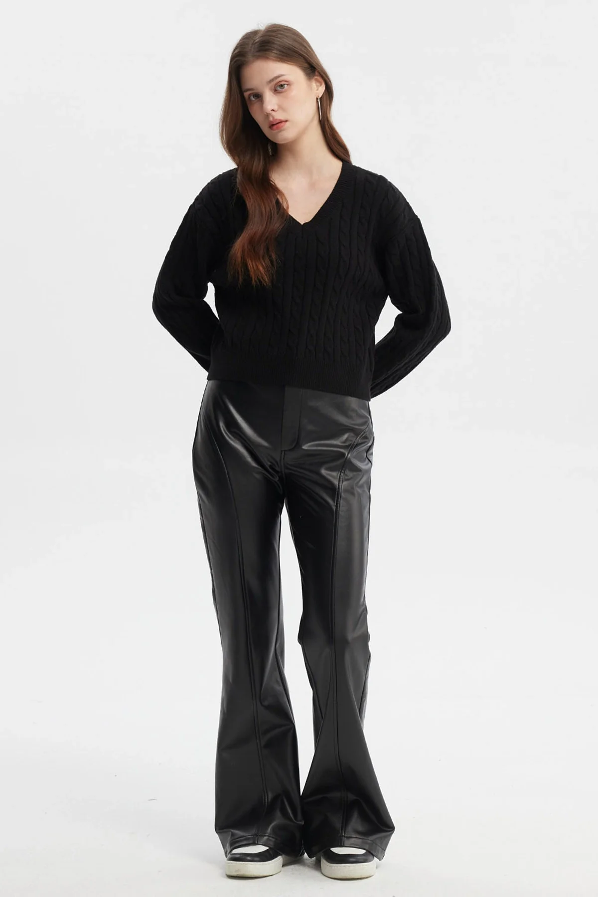 Sweater Mujer Cuello V Lisos Negro - Image 4