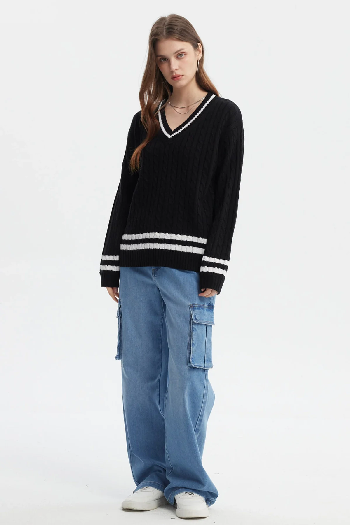 Sweater Mujer Cuello V Rayas Negro - Image 4