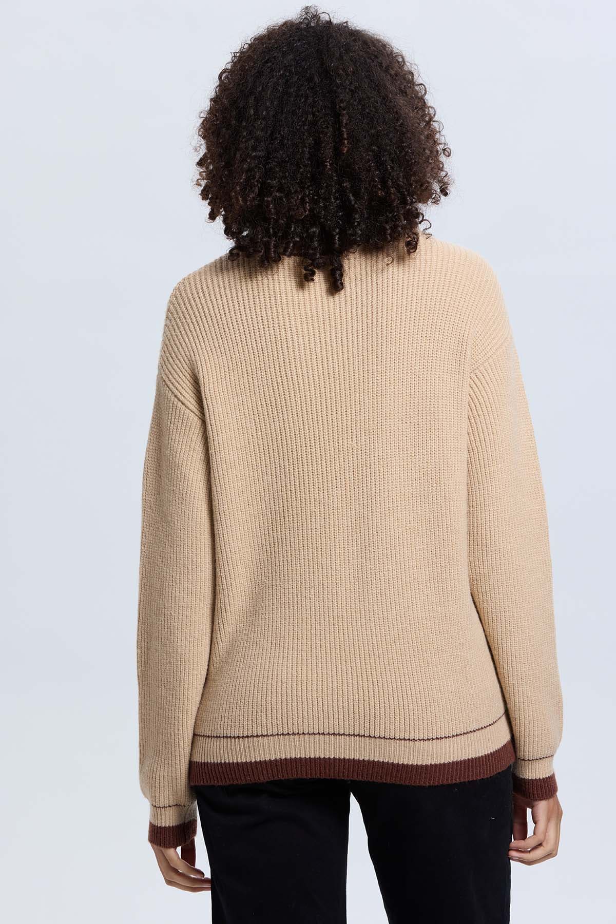 Sweater Mujer Beige - Image 3