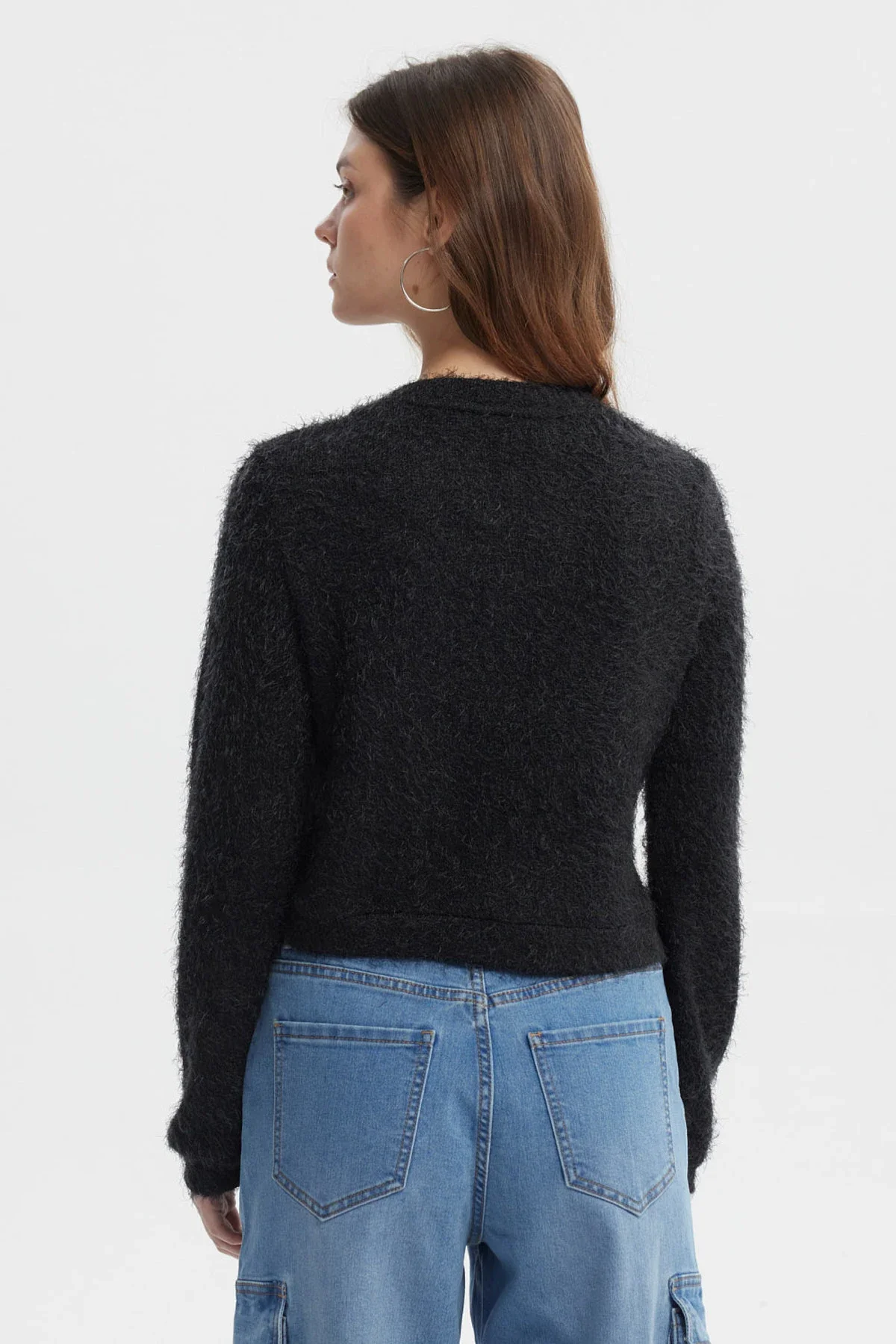 Sweater Mujer Slim Cuello Redondo Negro - Image 3