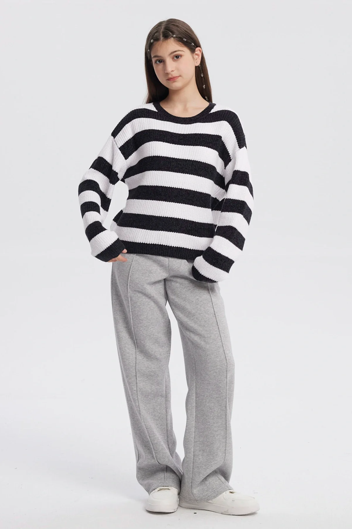 Sweater Niña Slim Negro - Image 4