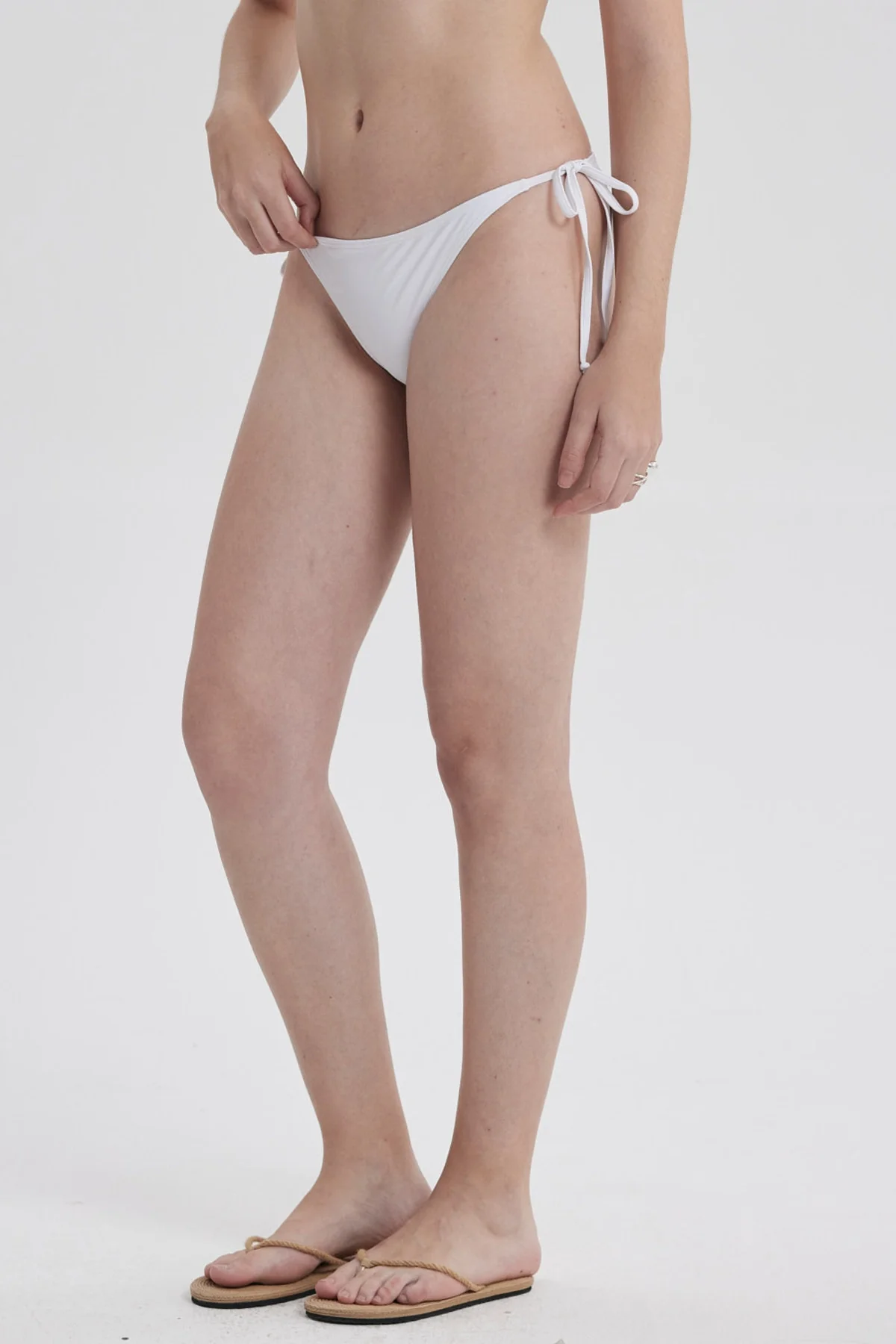 Traje de Baño Mujer Calzón Bikini Lazo Blanco - Image 3